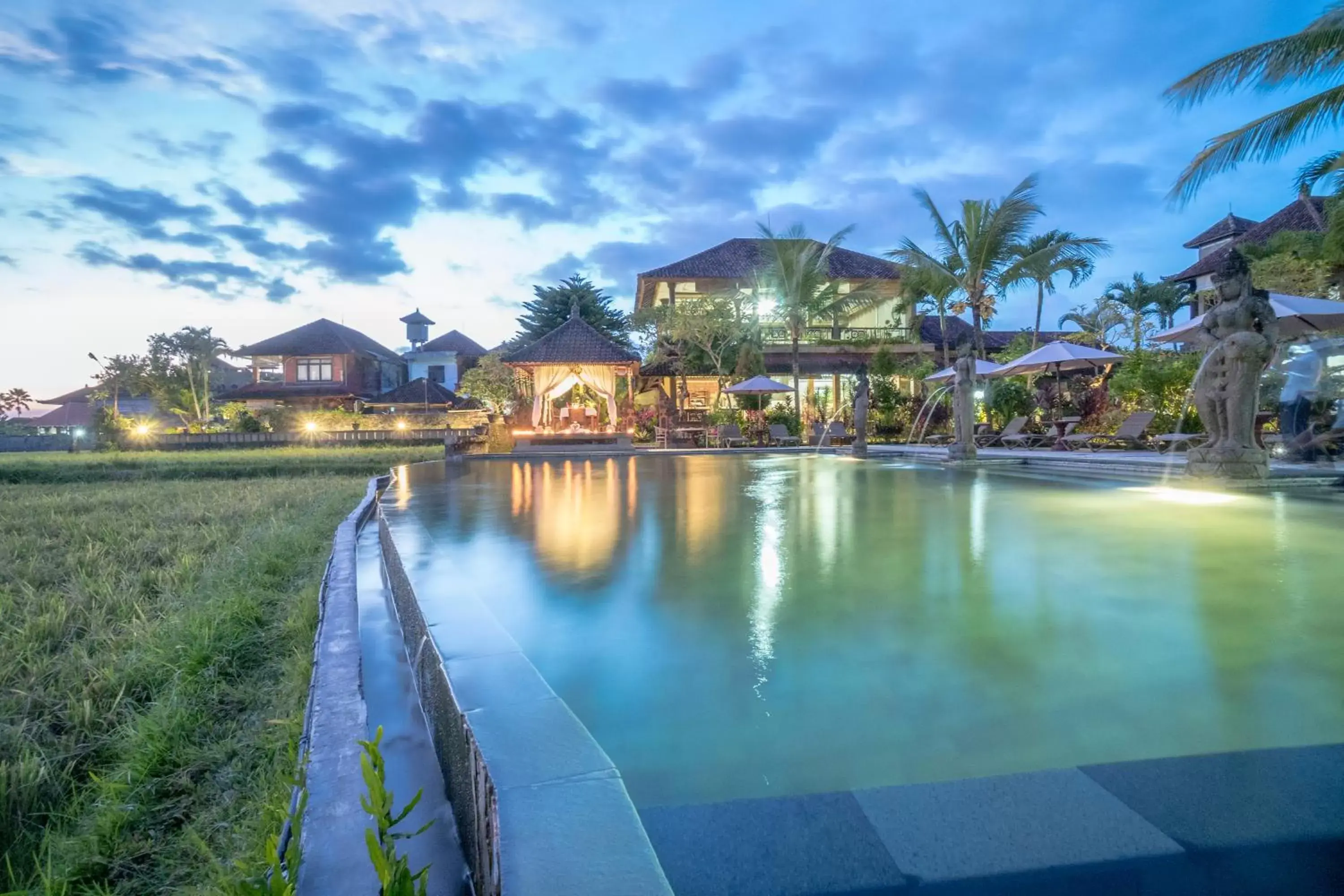 Swimming Pool in Cendana Resort & Spa by Mahaputra