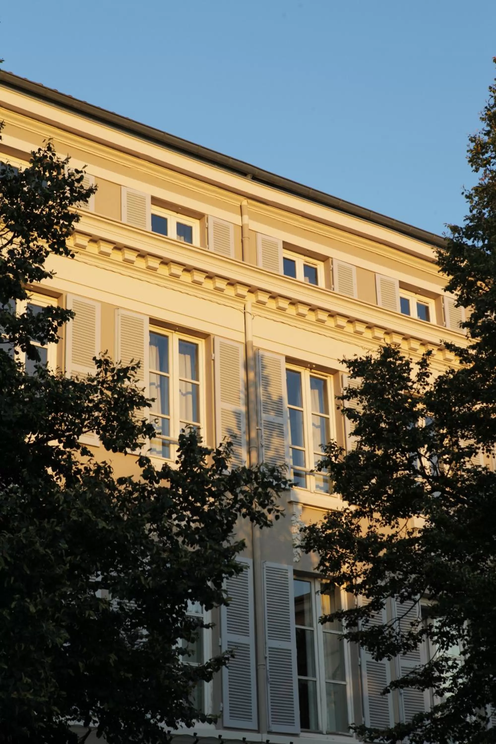 Facade/entrance in Best Western Hôtel de France