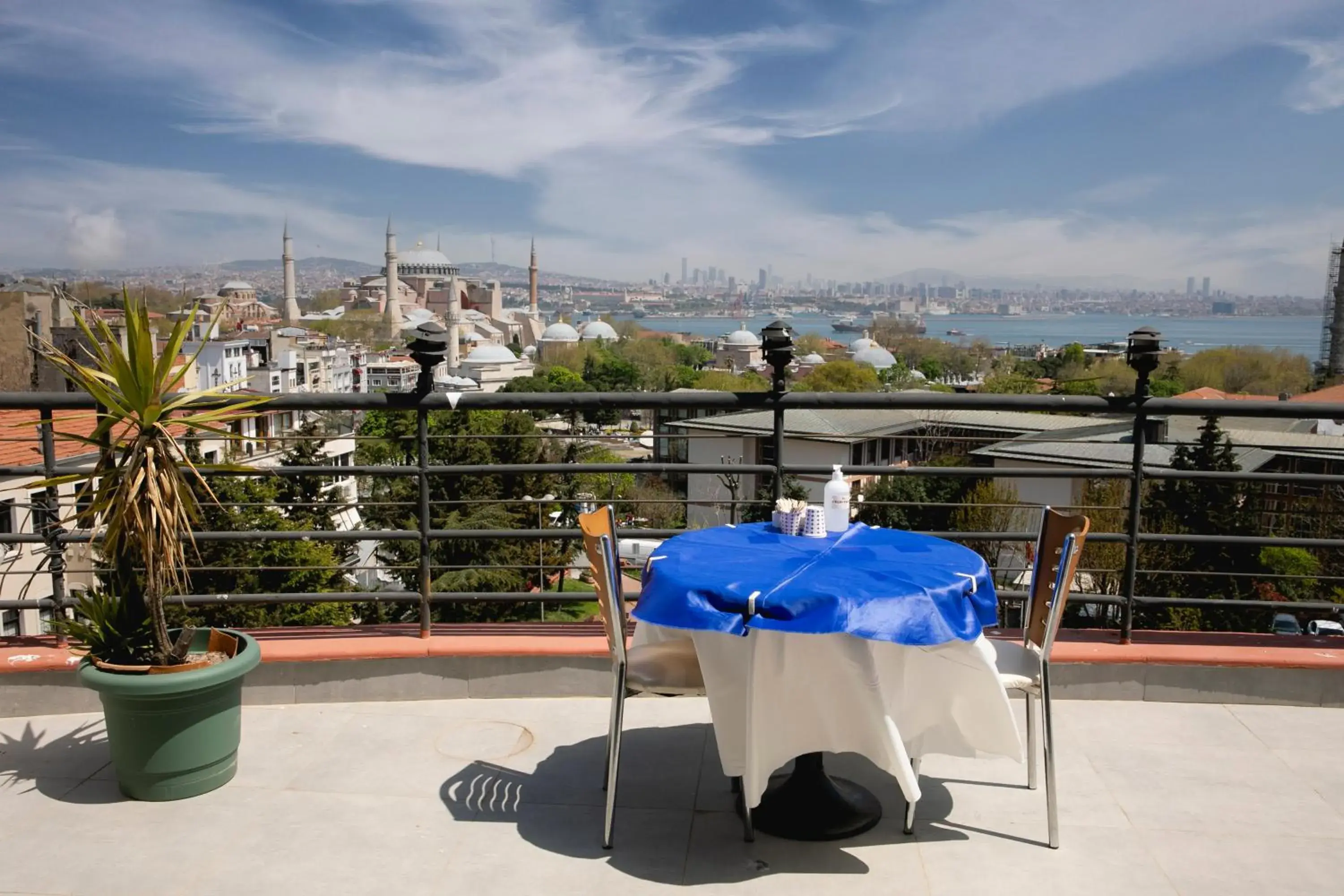 Balcony/Terrace in Hali Hotel