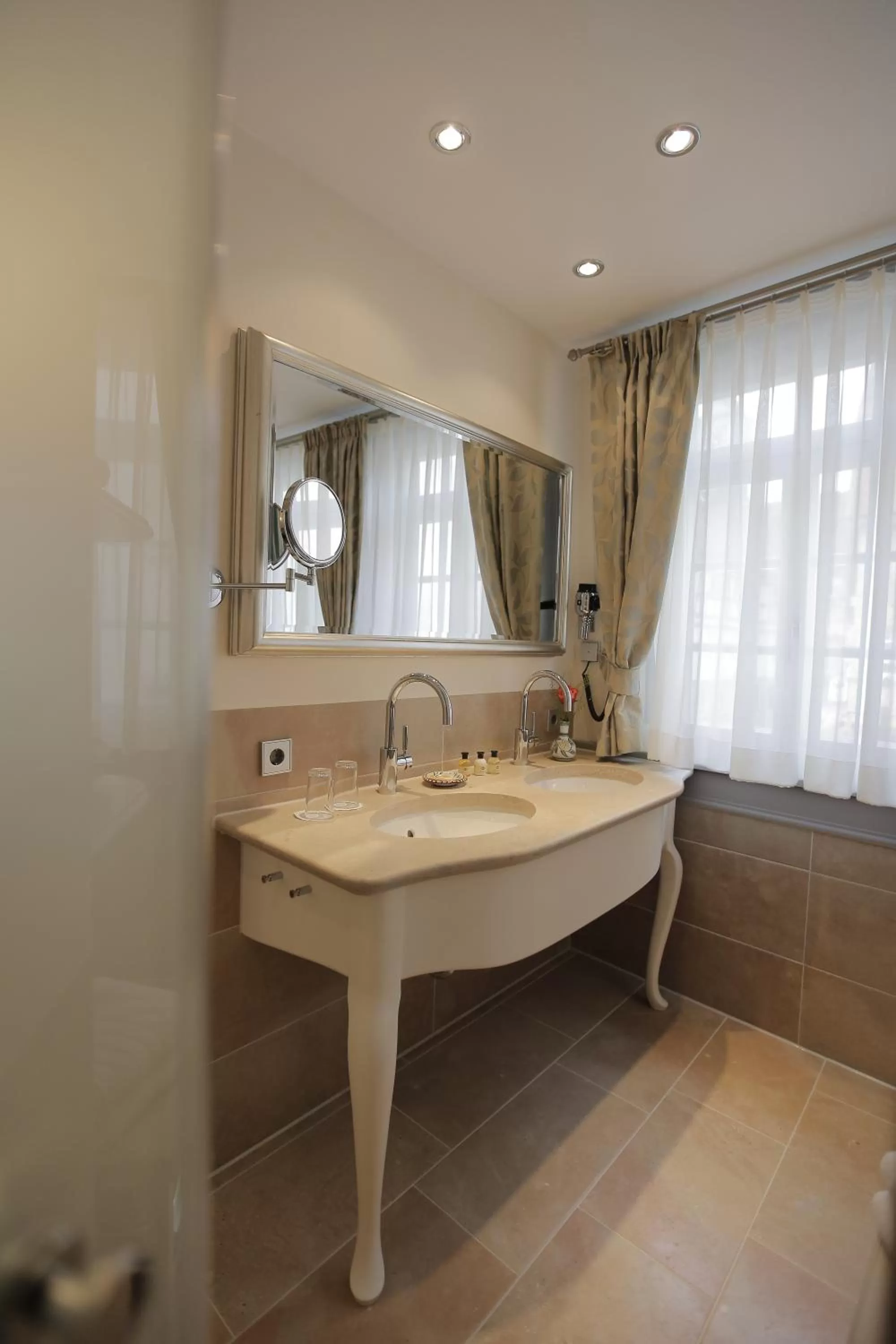 Bathroom in Hotel-Restaurant Anne-Sophie