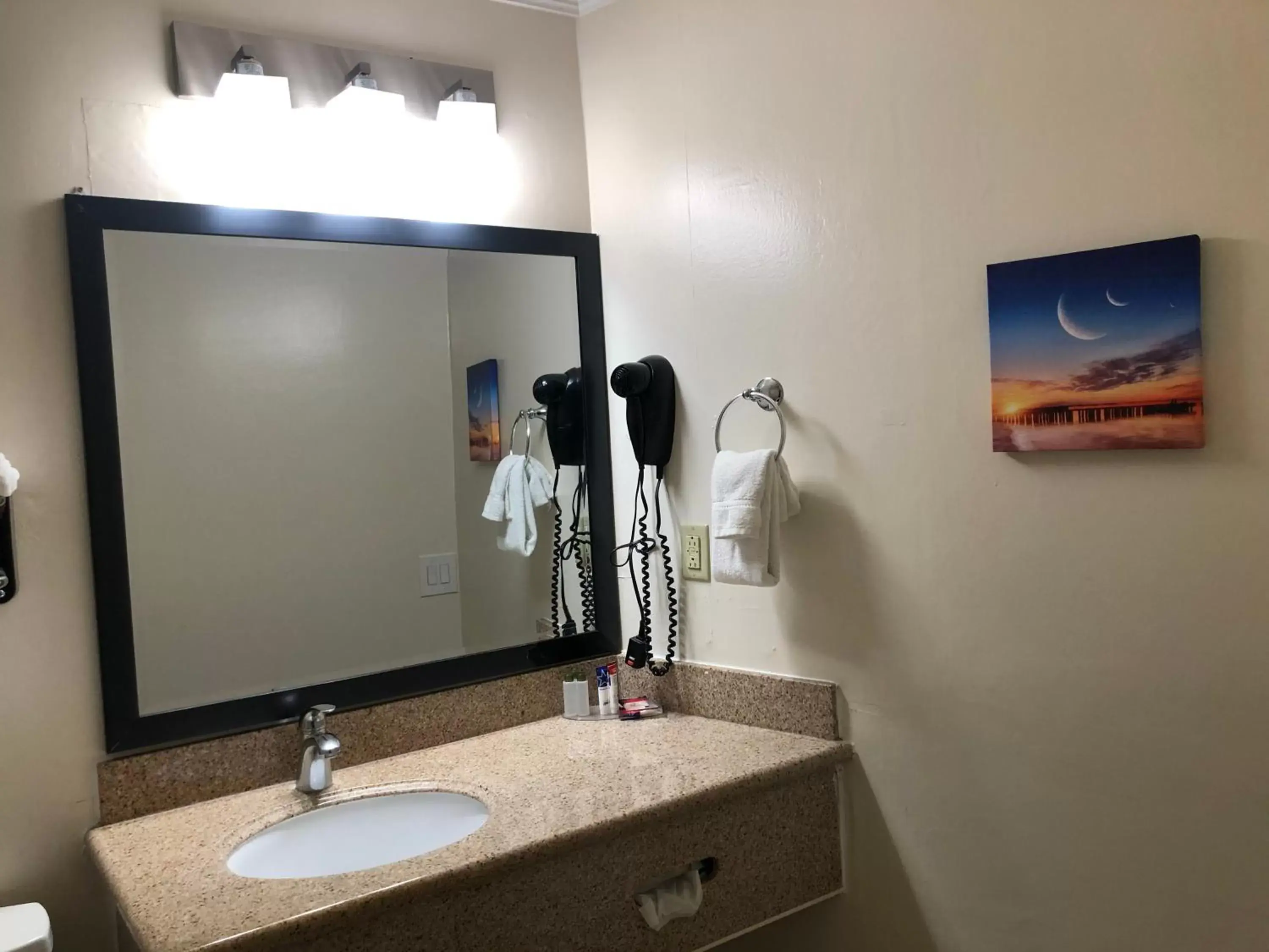 Bathroom in Americas Best Value Presidents Inn on Munras