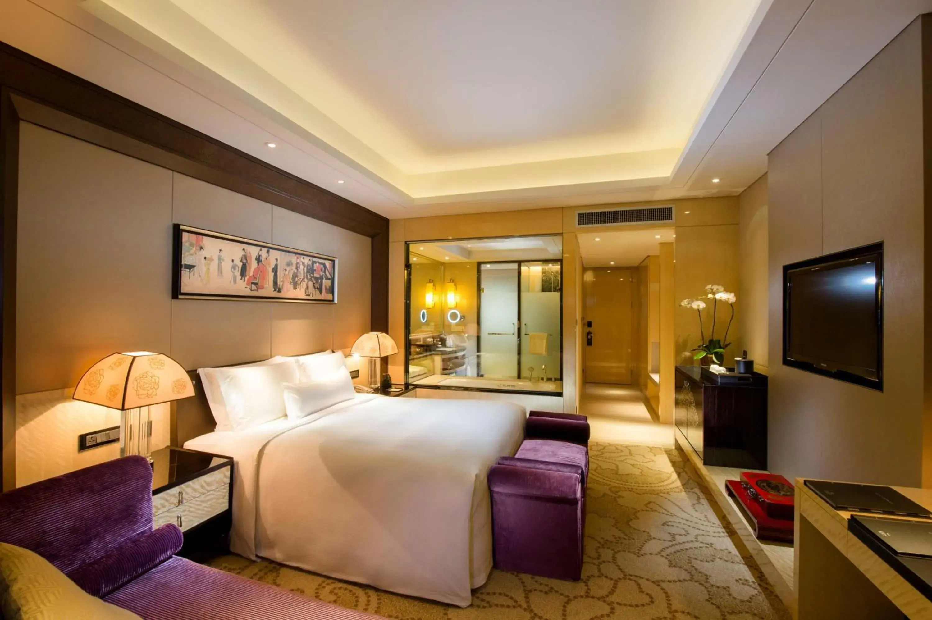 Bedroom, TV/Entertainment Center in Hilton Xian