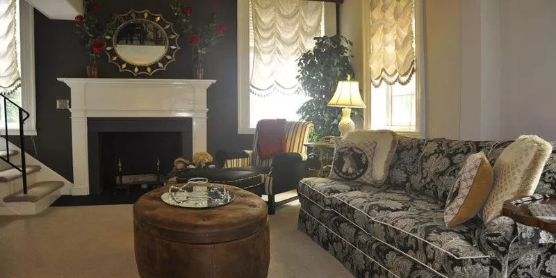 Seating Area in The Richard Johnston Inn & 1890 Caroline House