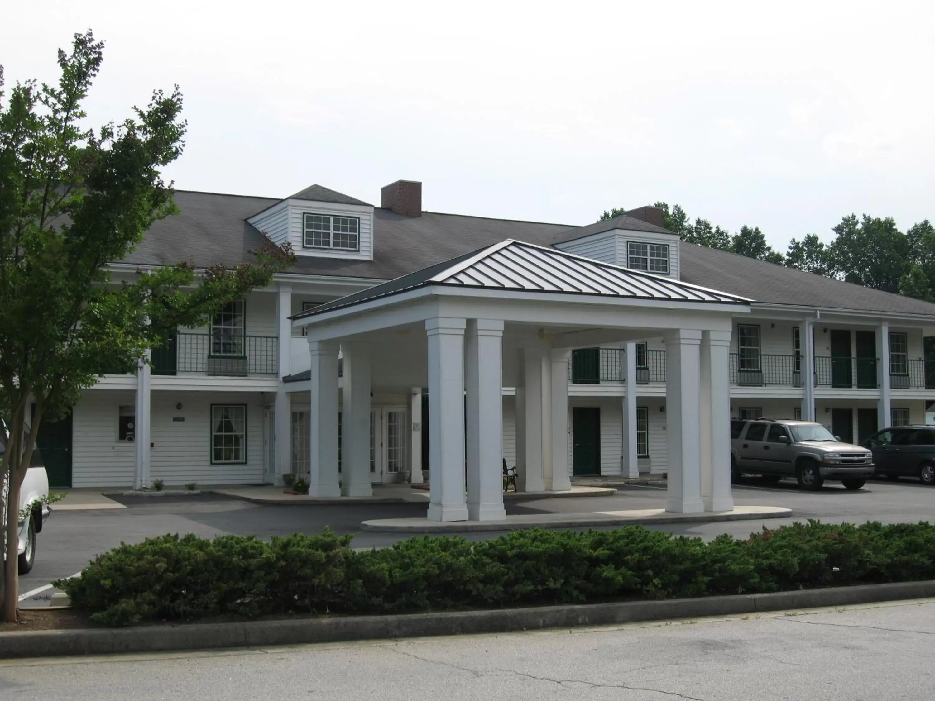 Property Building in Quality Inn Covington