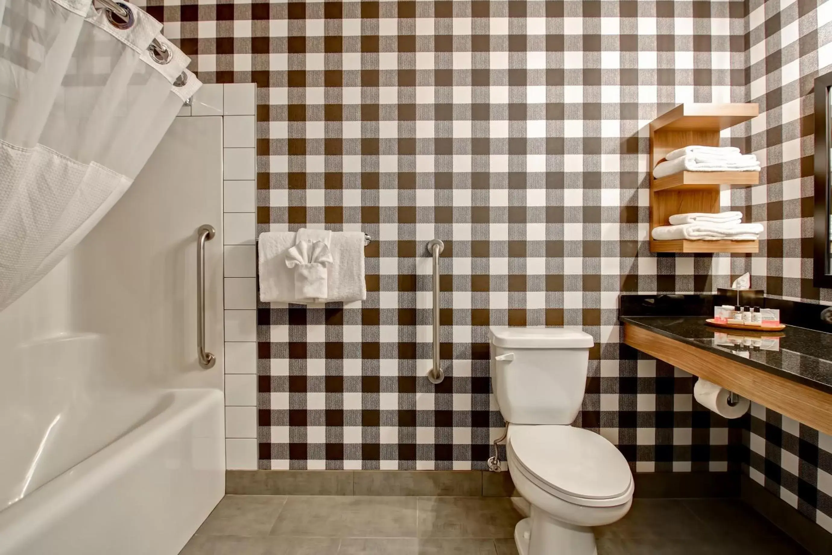 Bathroom in Canalta Lodge