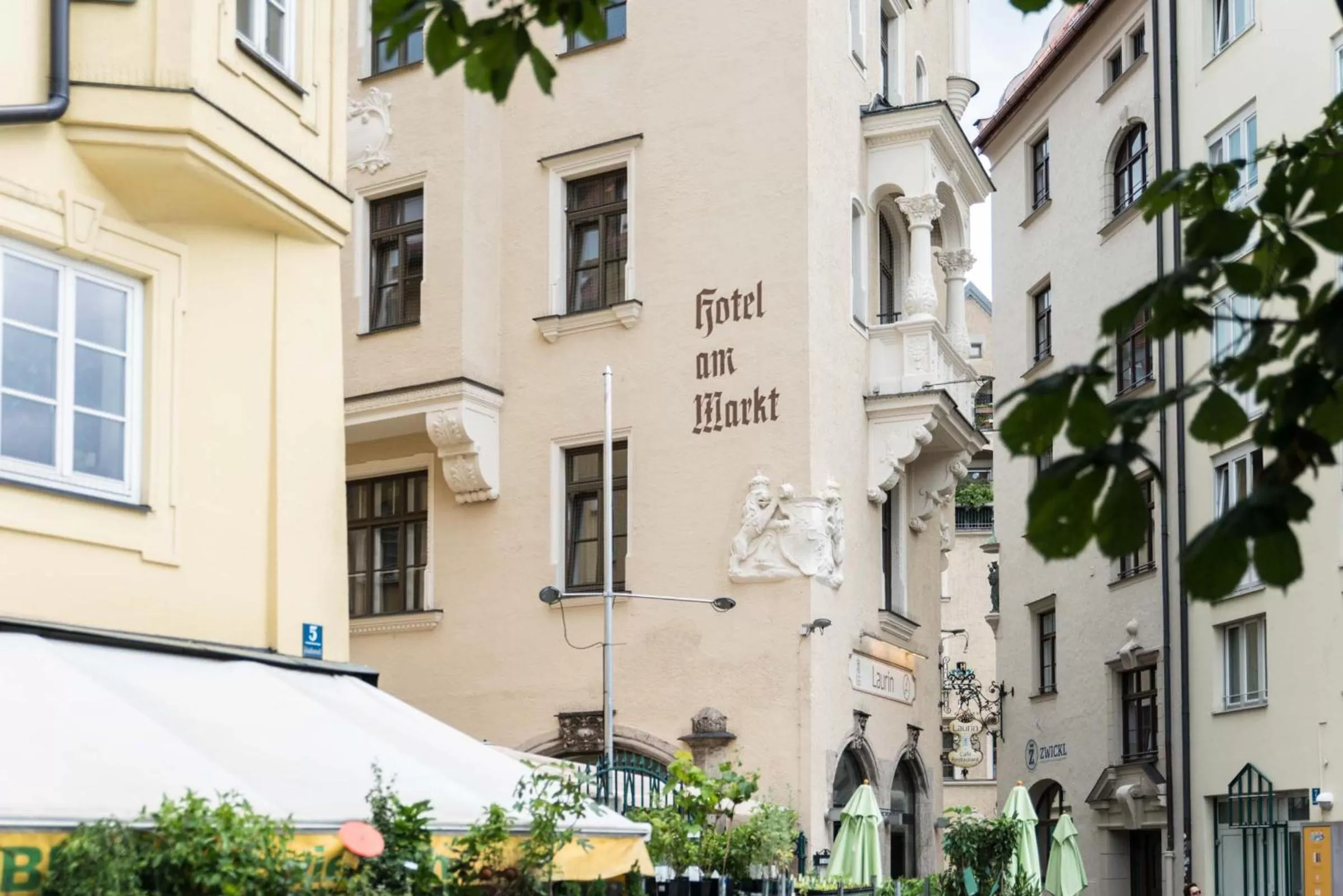 On site in Hotel Am Markt