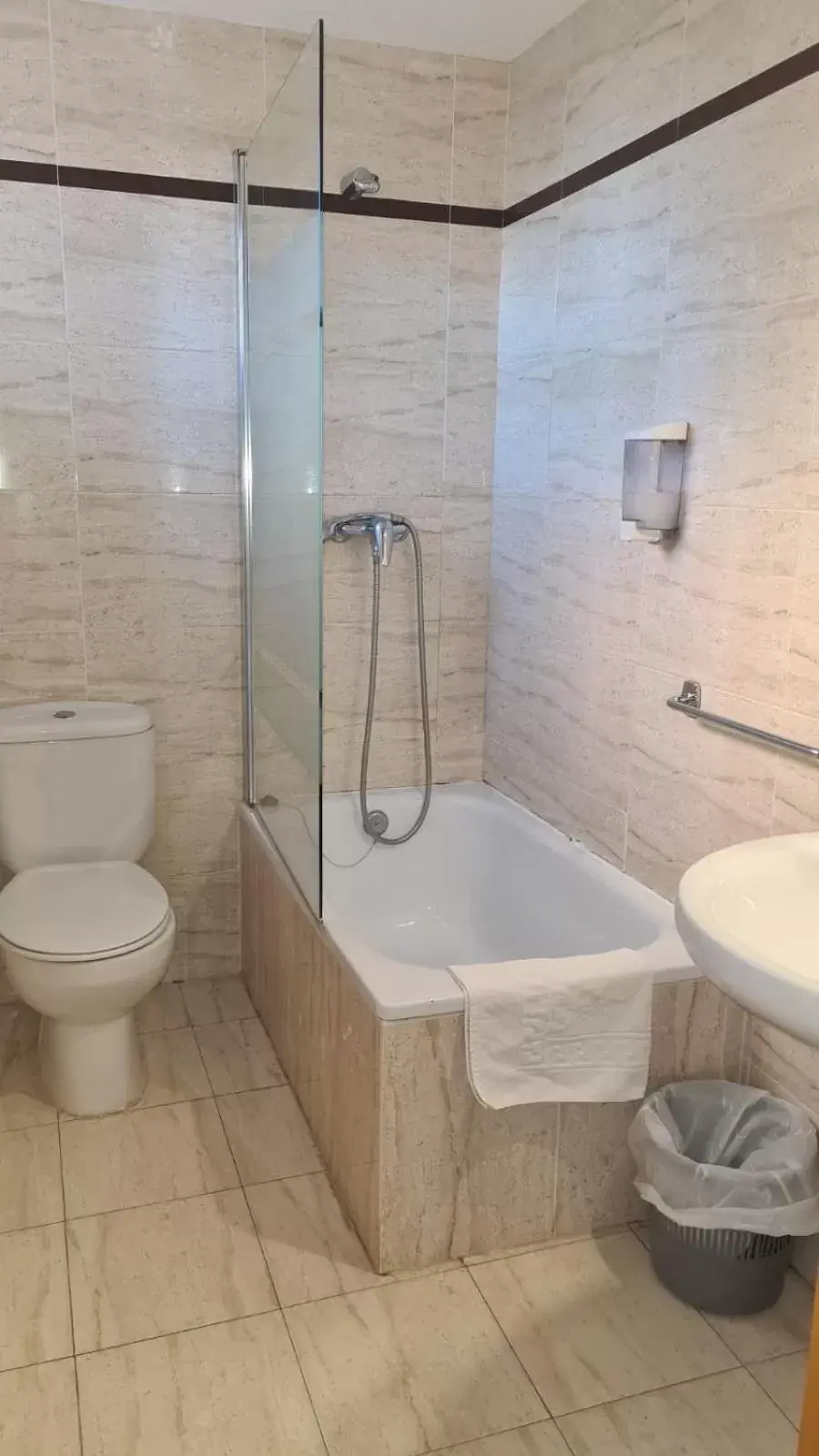 Bathroom in Hotel Cosmos Tarragona