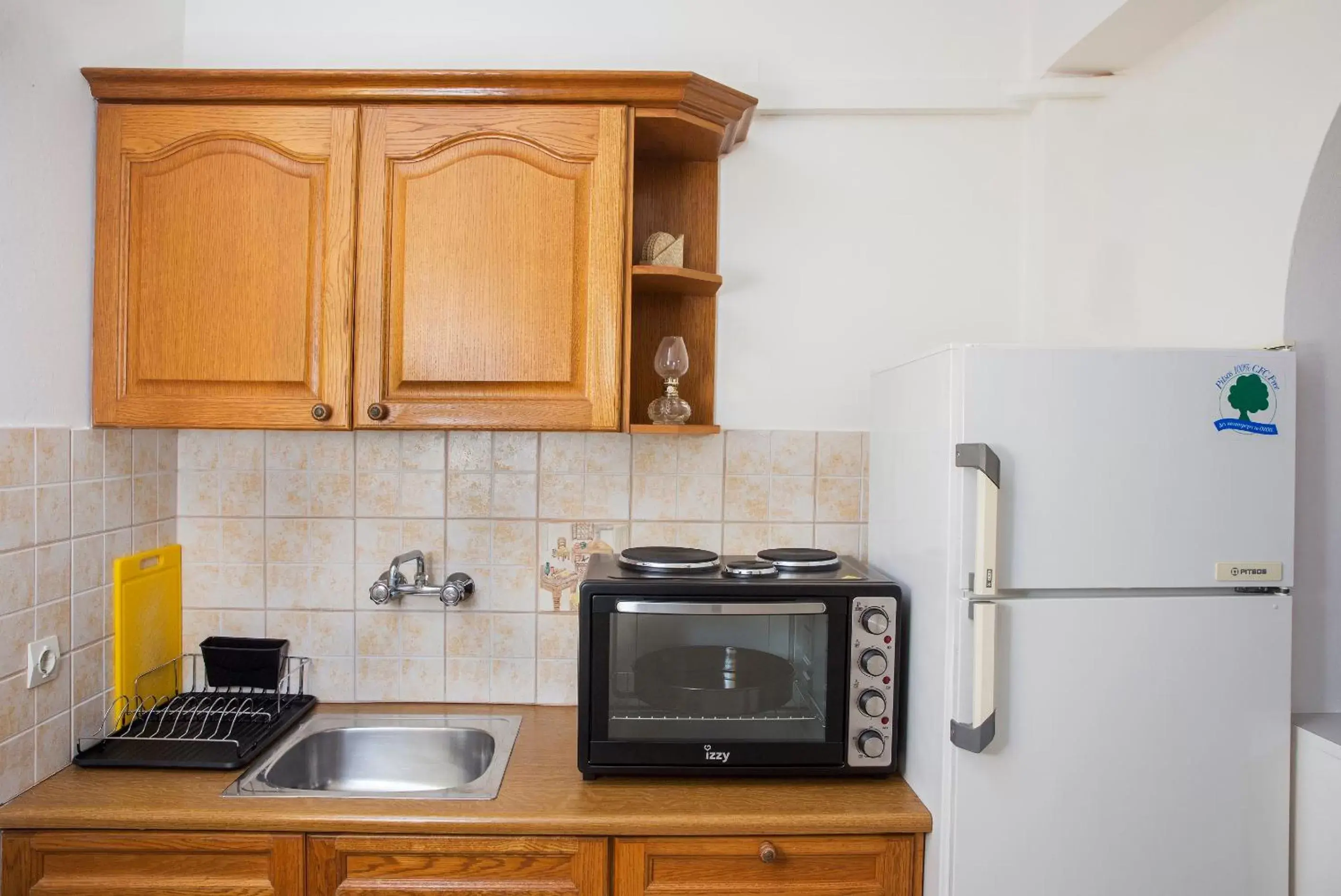 Coffee/tea facilities, Kitchen/Kitchenette in Pefkides Aegina Boutique Apartments