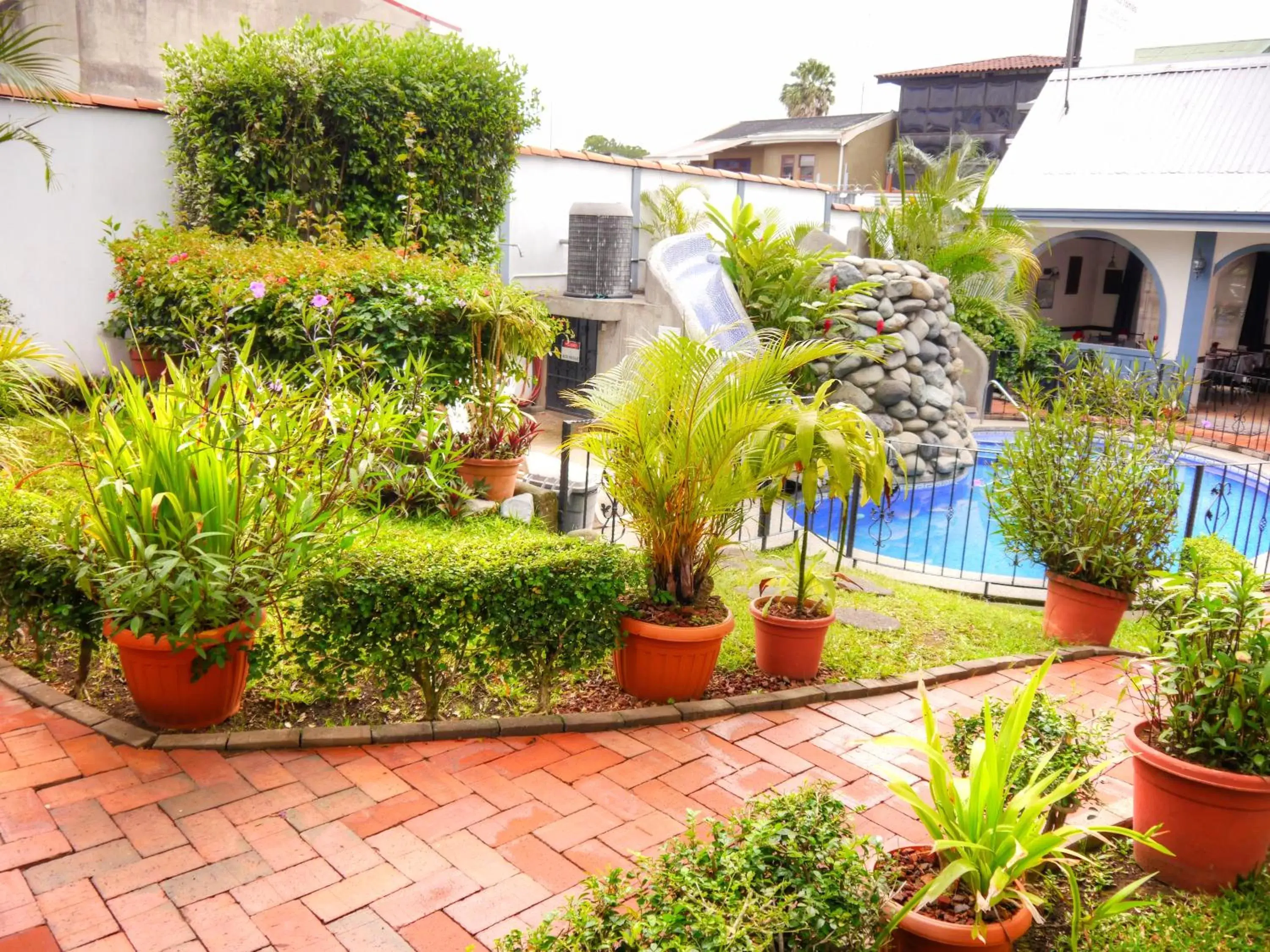 Garden, Pool View in Hotel Santo Tomas / Historical Property