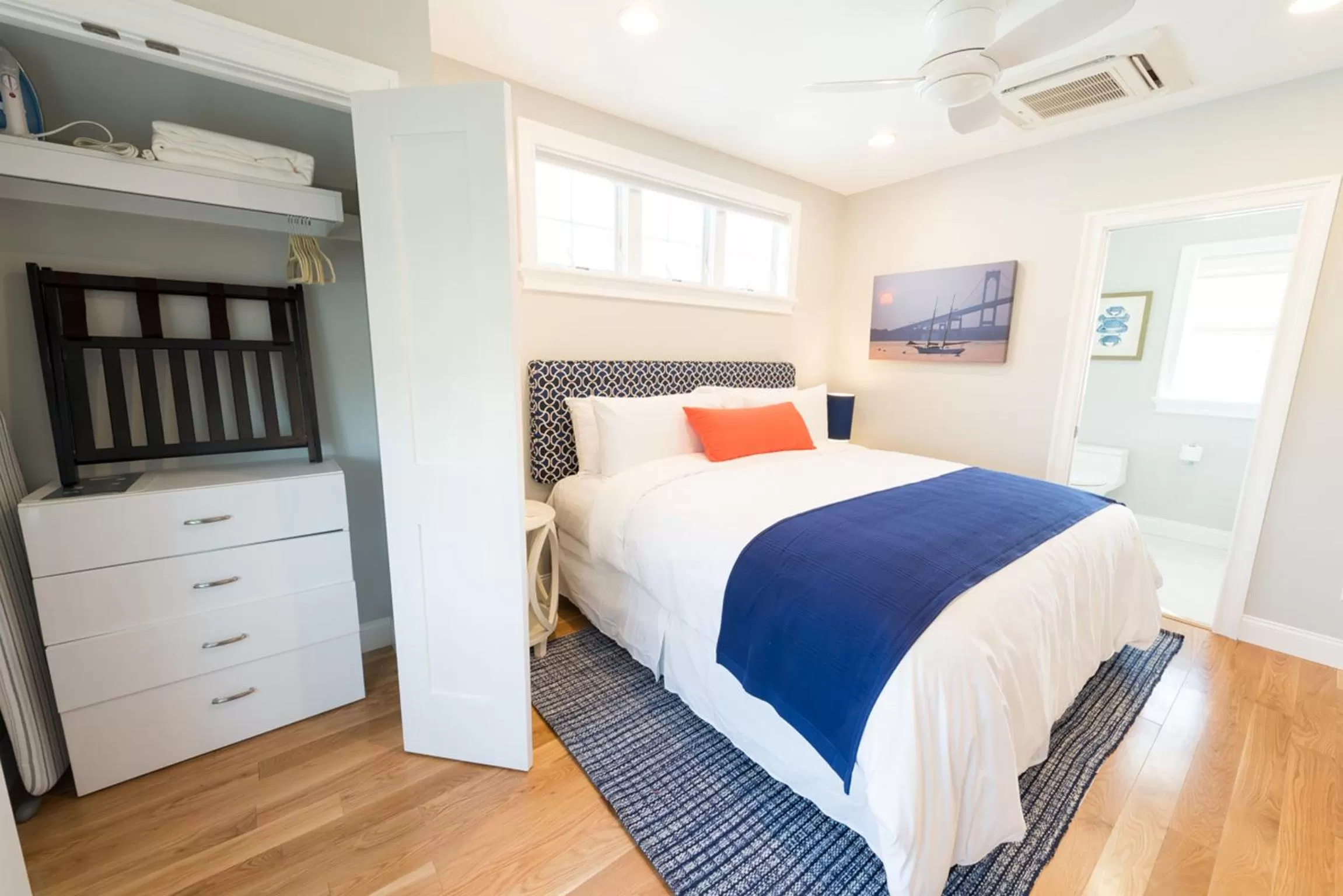 Photo of the whole room, Bed in The East Island Reserve Hotel