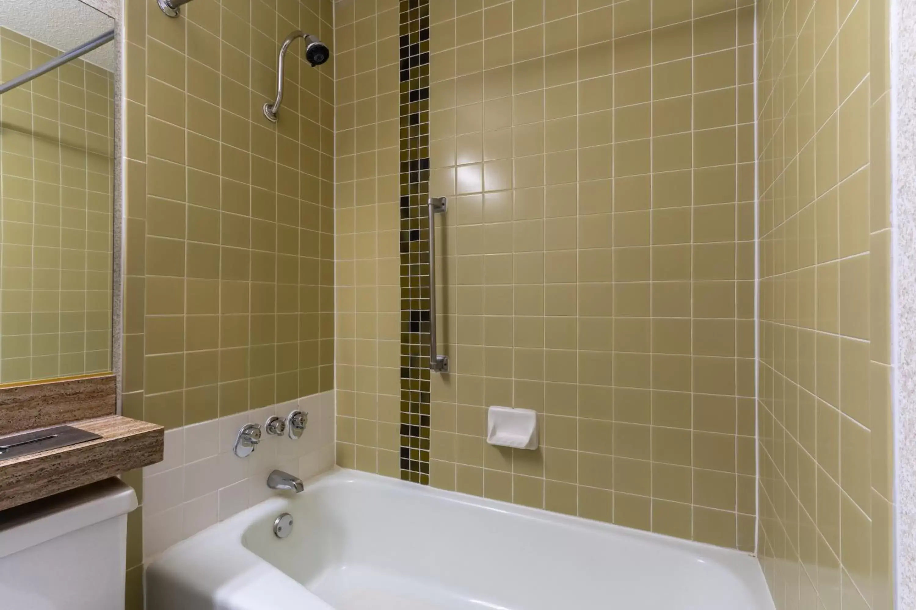 Bath, Bathroom in Ramada by Wyndham Reno Hotel & Casino
