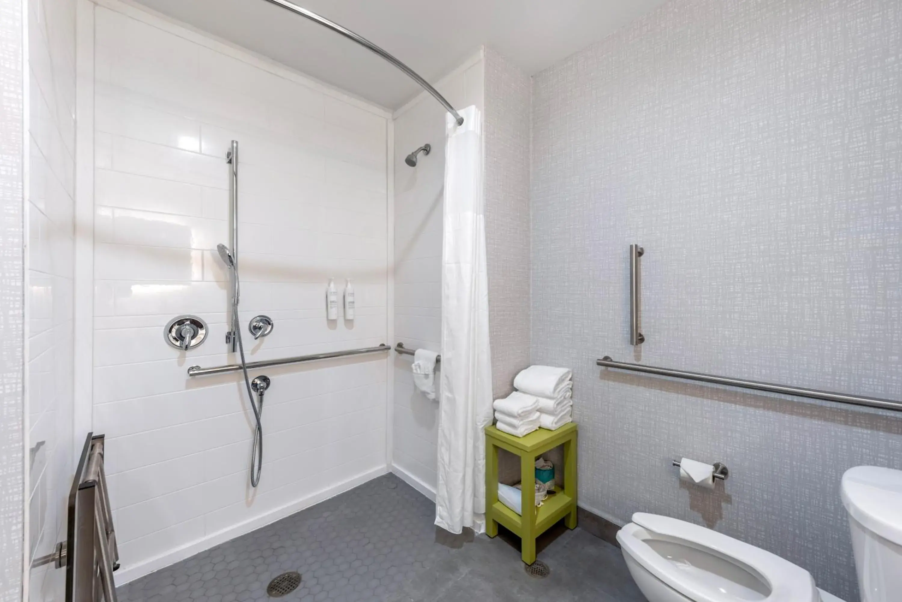 Bathroom in Hampton Inn Harker Heights