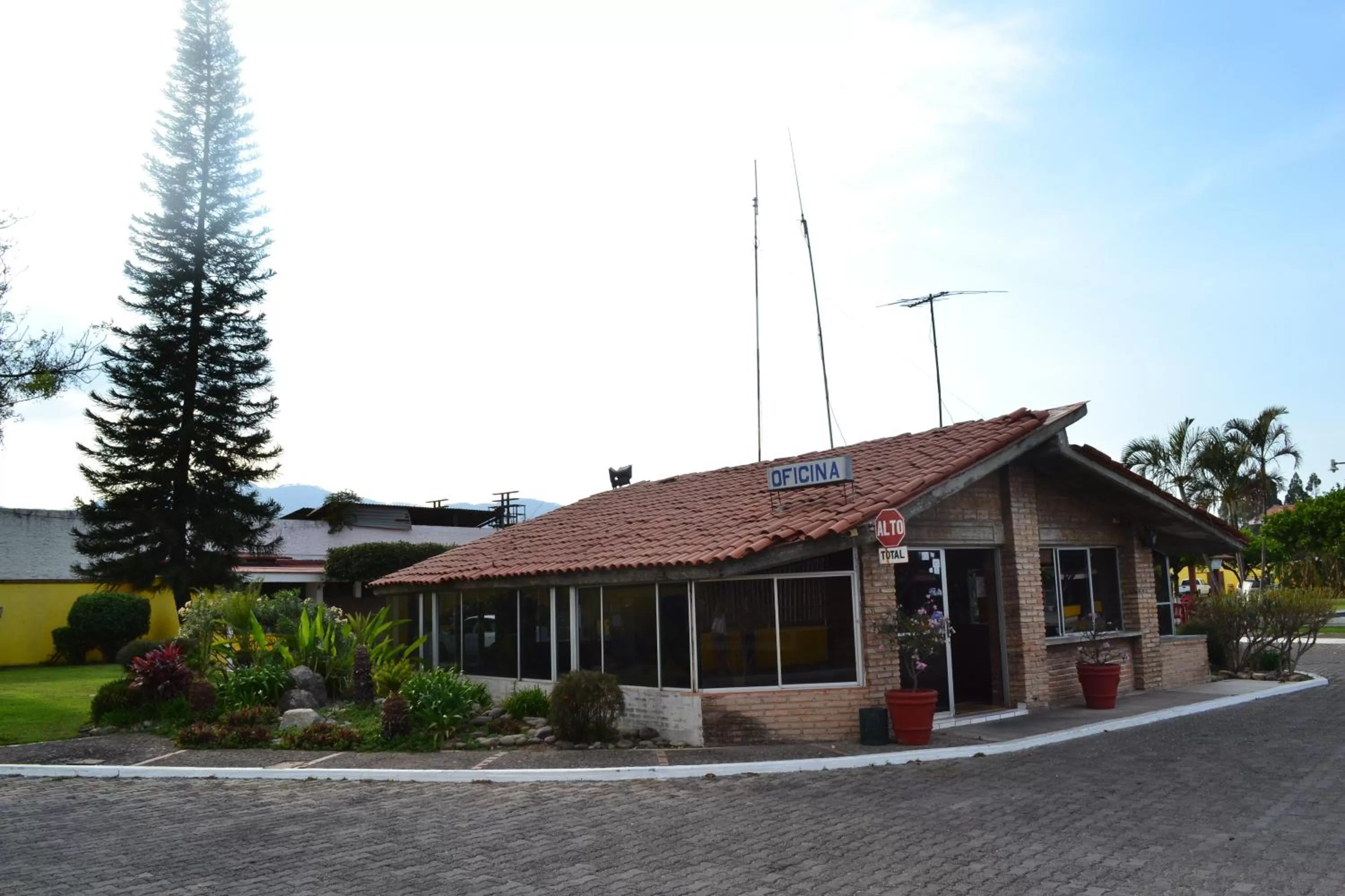 Day in Hotel Paraiso