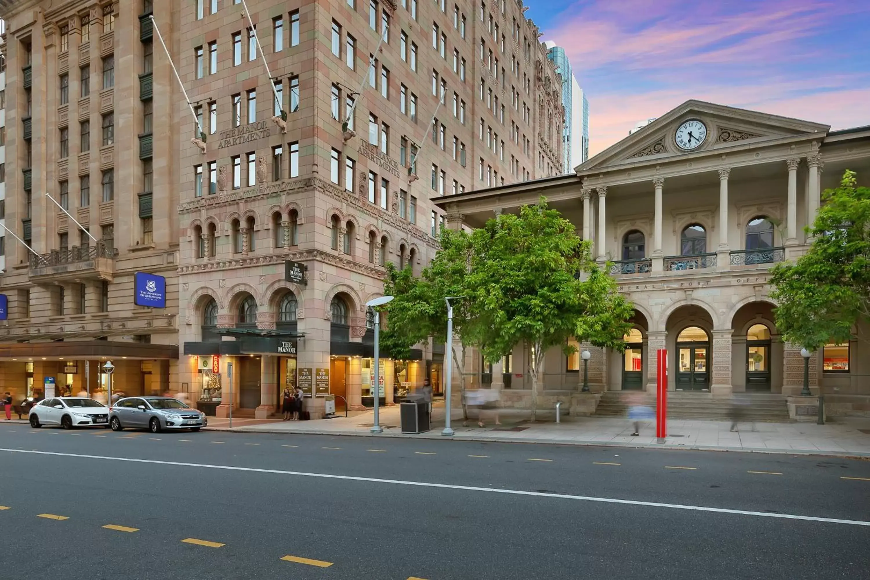 Property building in Manor Apartment Hotel Property building in Manor Apartment Hotel