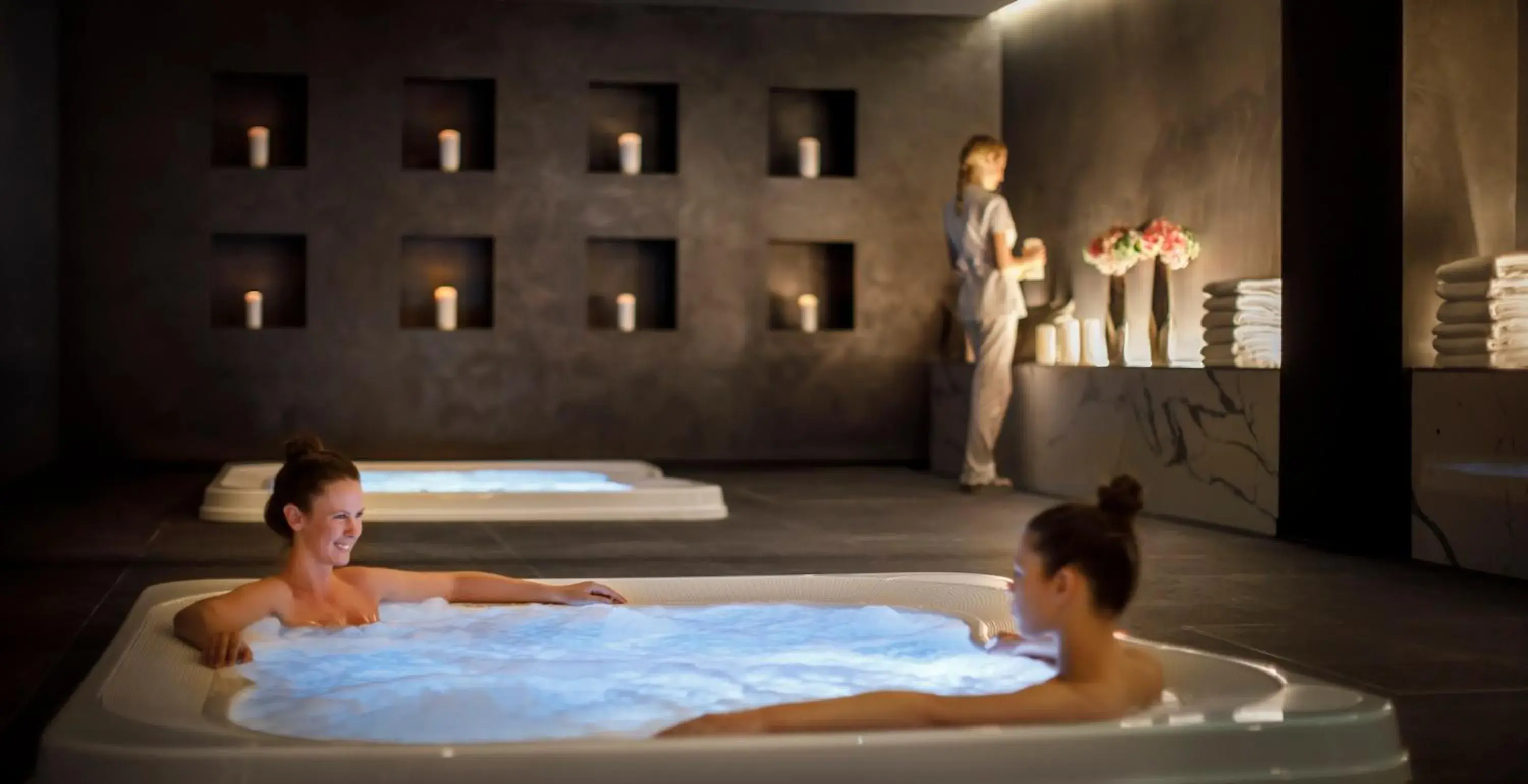 Hot Tub, Guests in Heritage Hotel Imperial - Liburnia