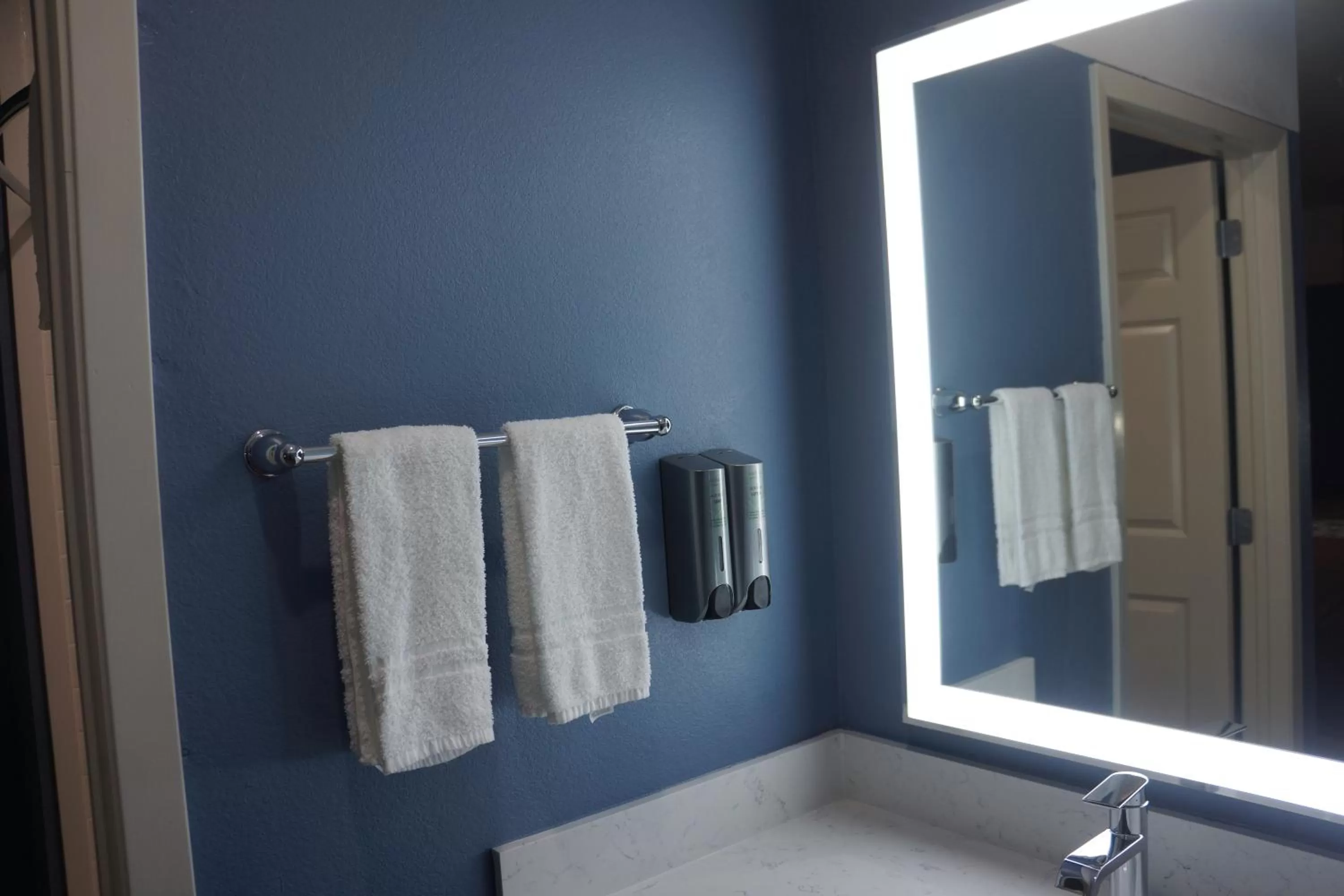 Bathroom in Texan Hotel