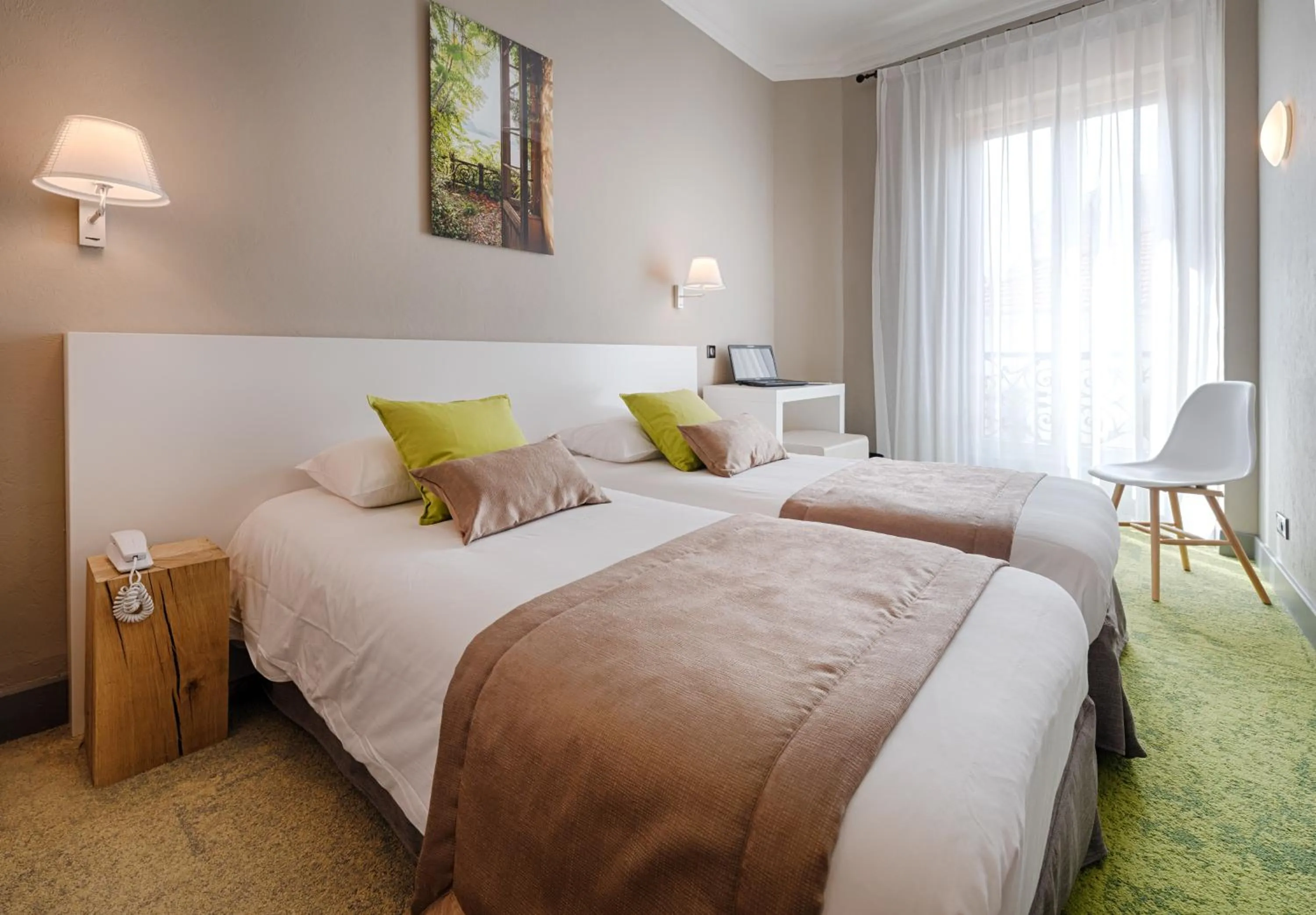 Seating area, Bed in Hôtel La Villa Tosca