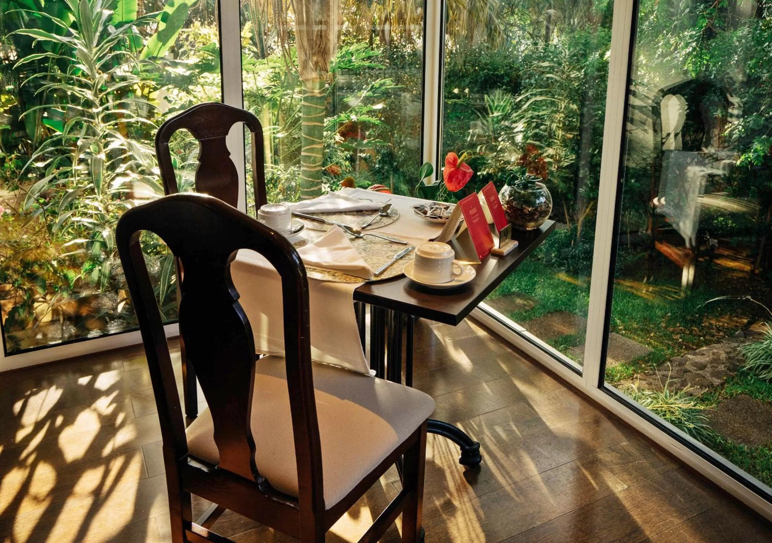 Restaurant/places to eat in Quintinha Sao Joao Hotel & Spa