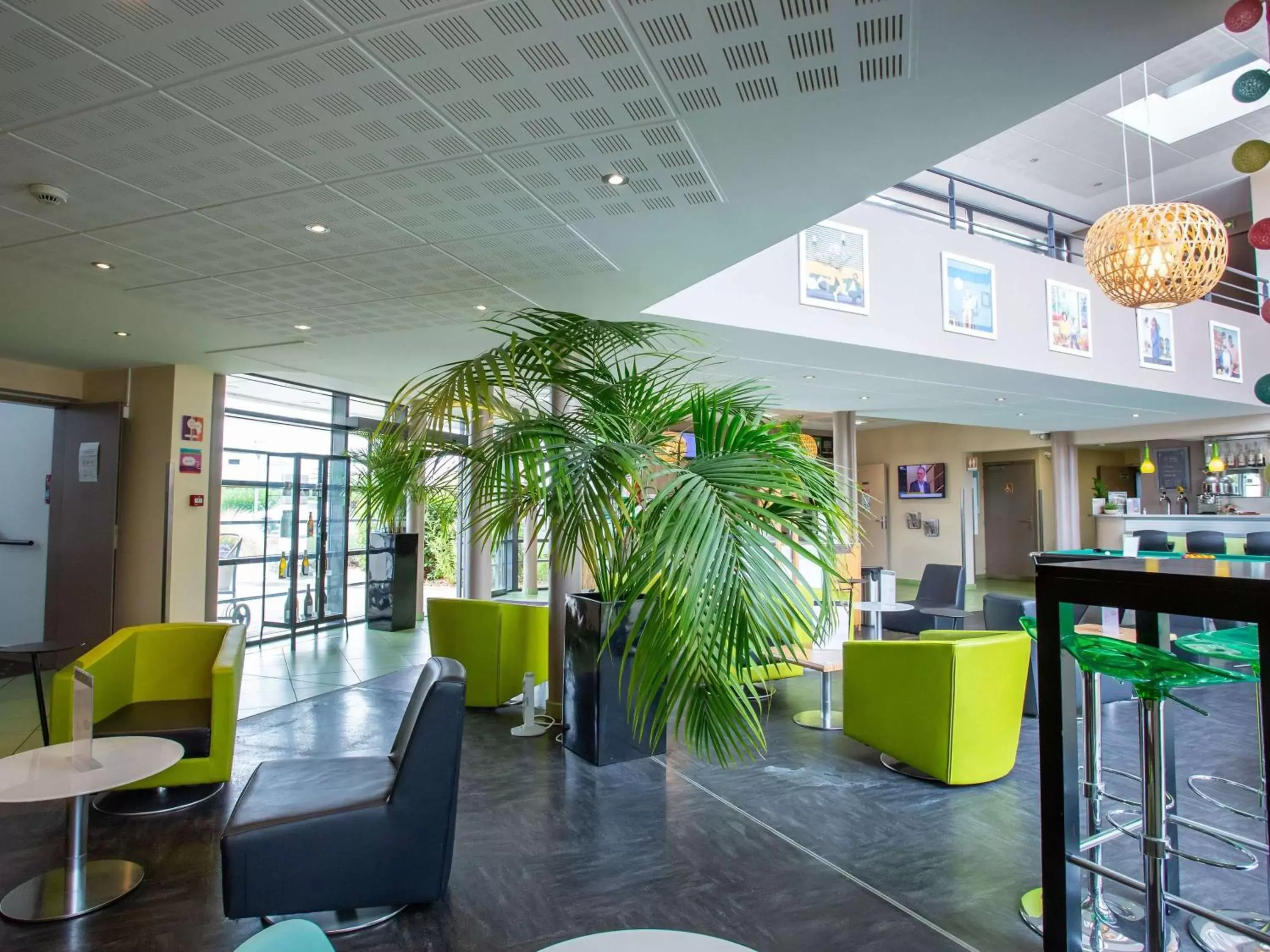Property building, Lobby/Reception in ibis Styles Bourges