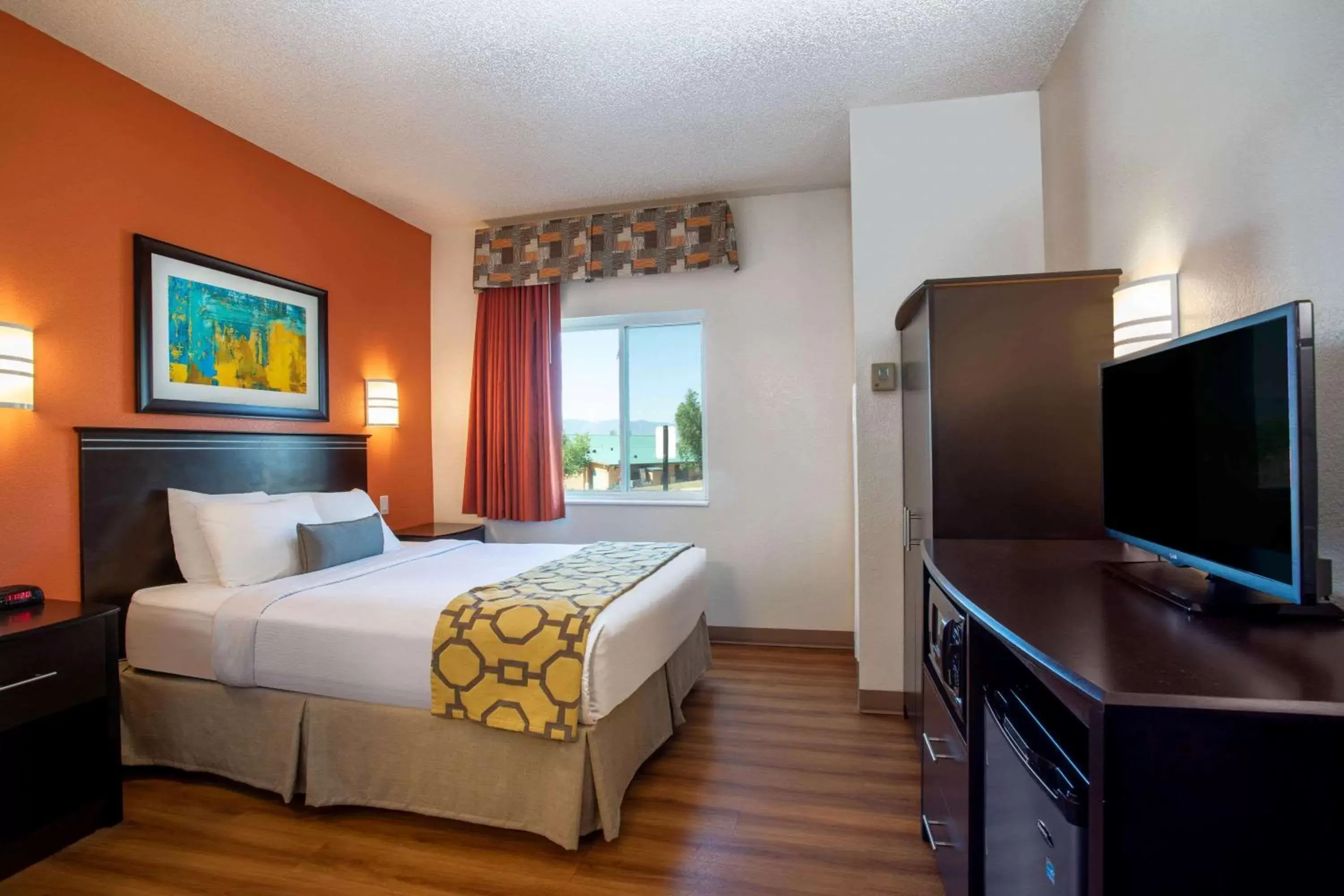 Photo of the whole room, Bed in Baymont by Wyndham Sheridan Photo of the whole room, Bed in Baymont by Wyndham Sheridan