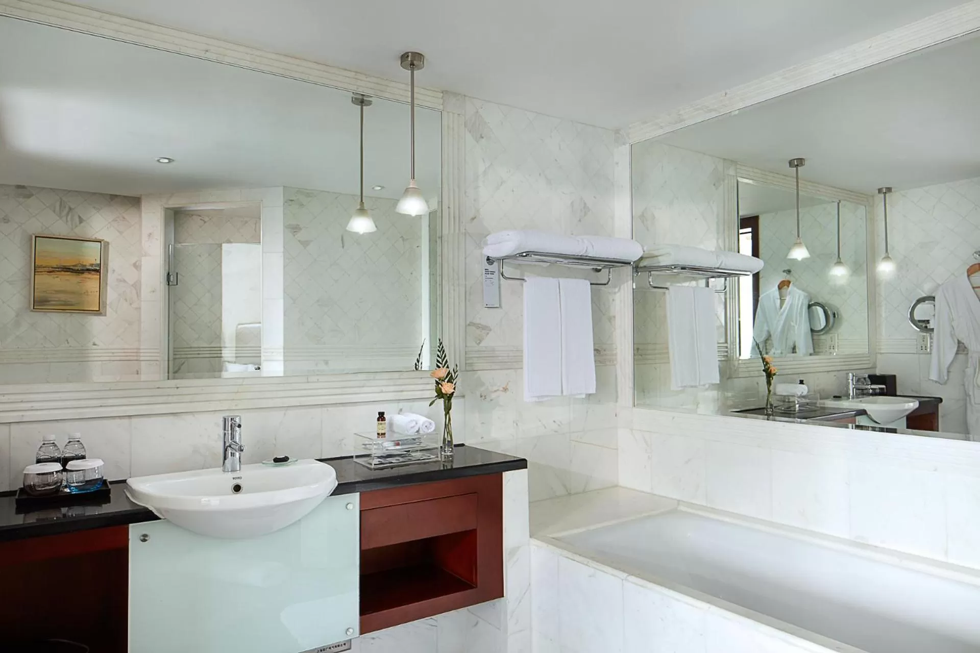 Bathroom in Pullman Shanghai Central - In XinTianDi & Yu Garden Area