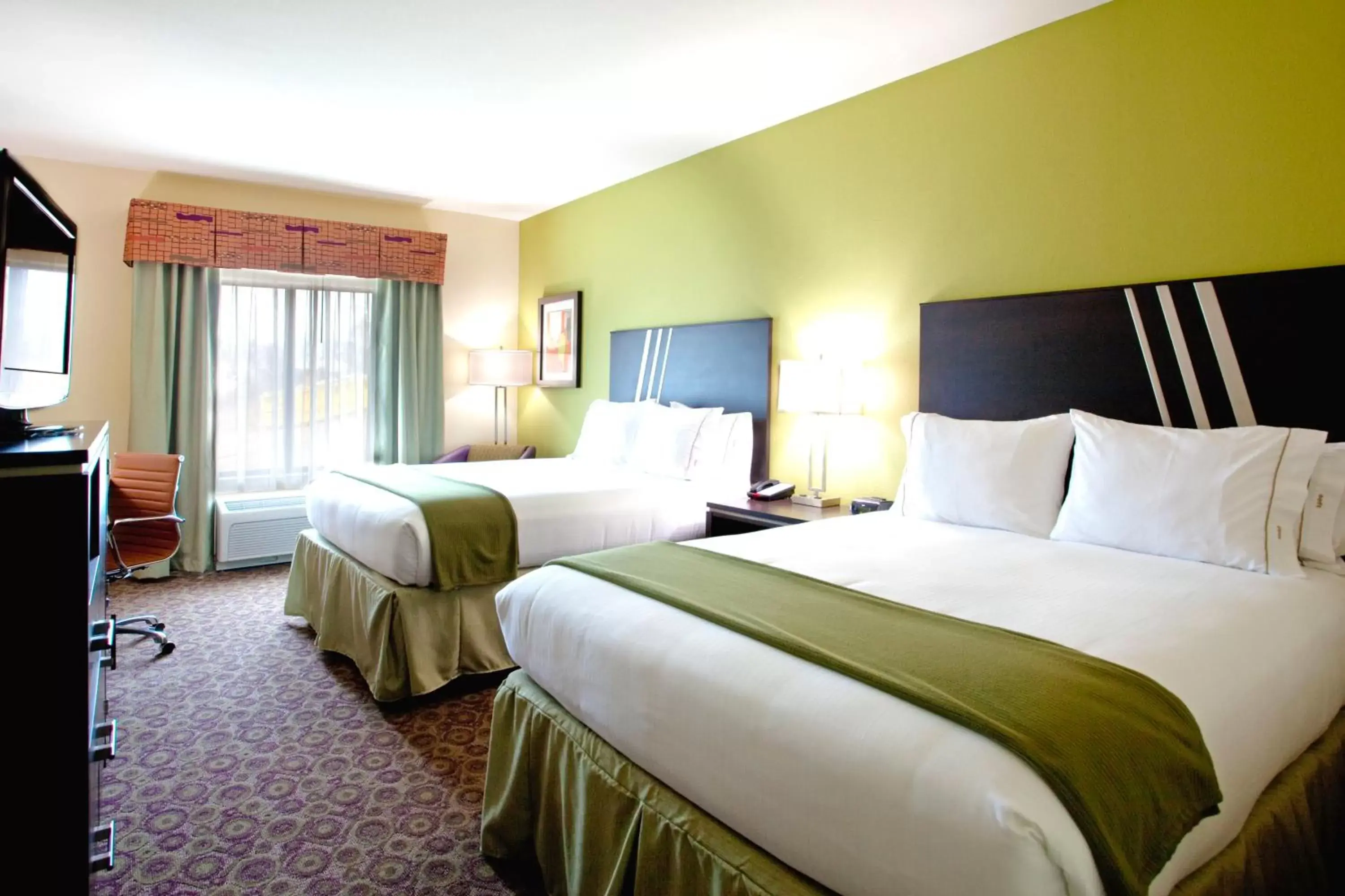 Photo of the whole room, Bed in Holiday Inn Express Hotel & Suites Clemson - University Area, an IHG Hotel