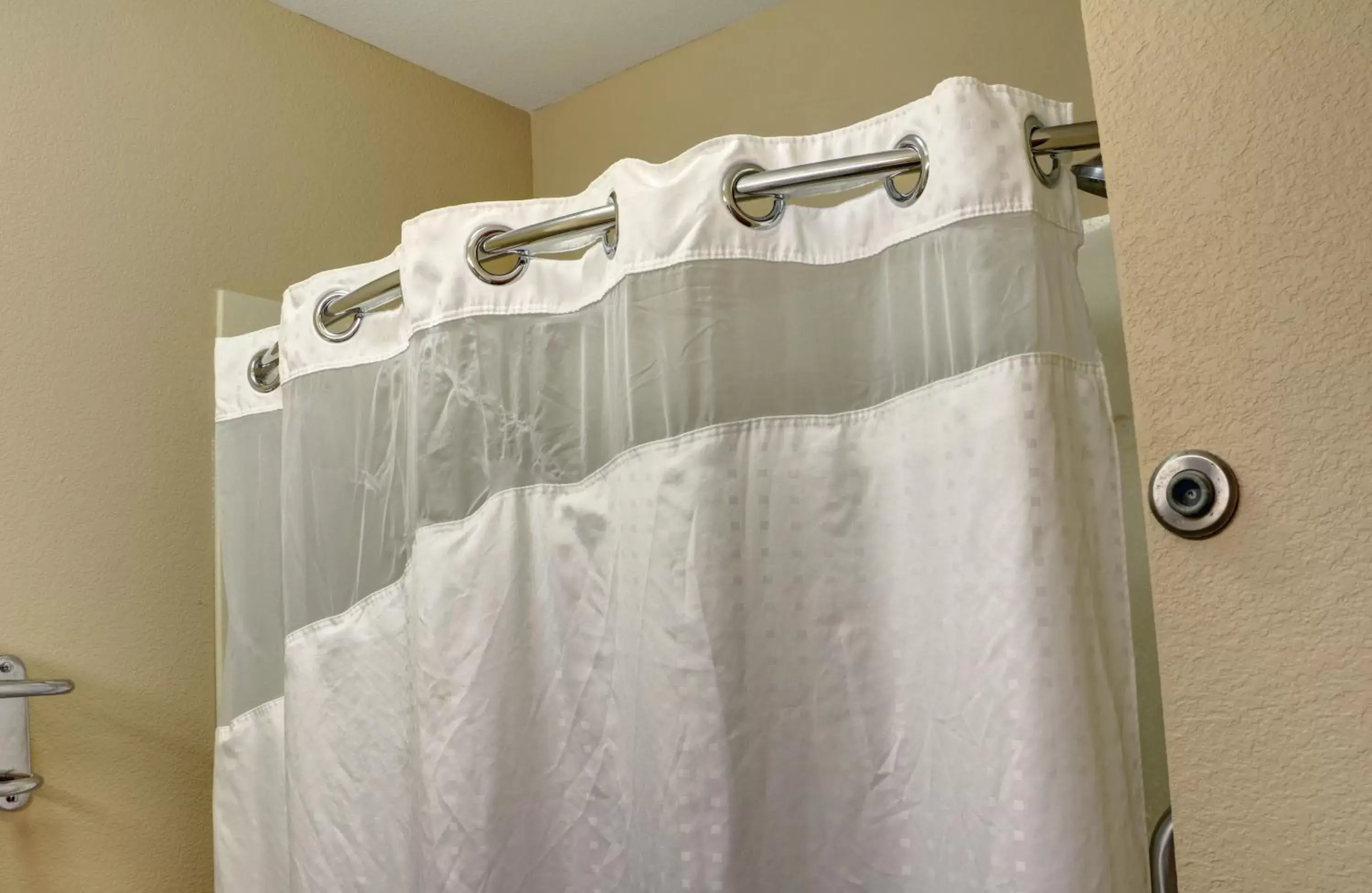 Bathroom in Holiday Inn Express Hotel & Suites Texarkana East, an IHG Hotel