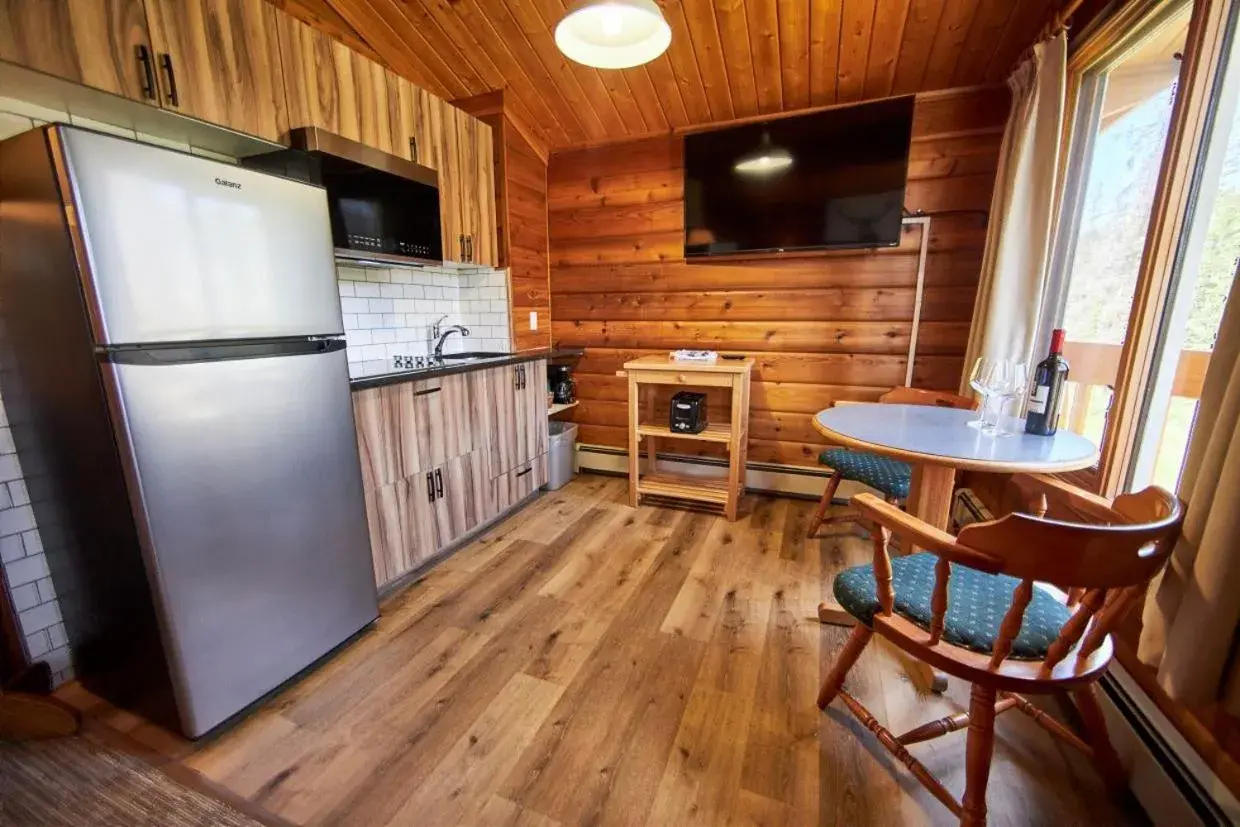 Kitchen/Kitchenette in Jasper House Bungalows