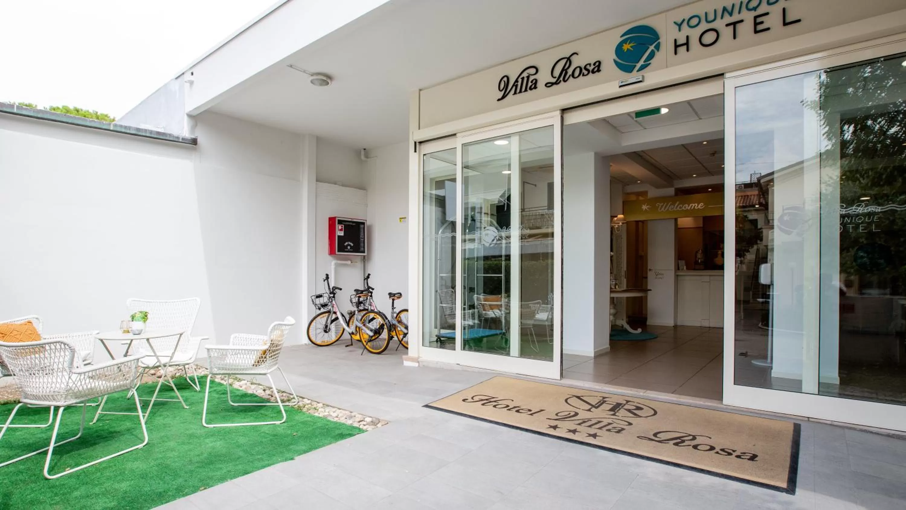 Facade/entrance in BeYou Hotel Villa Rosa