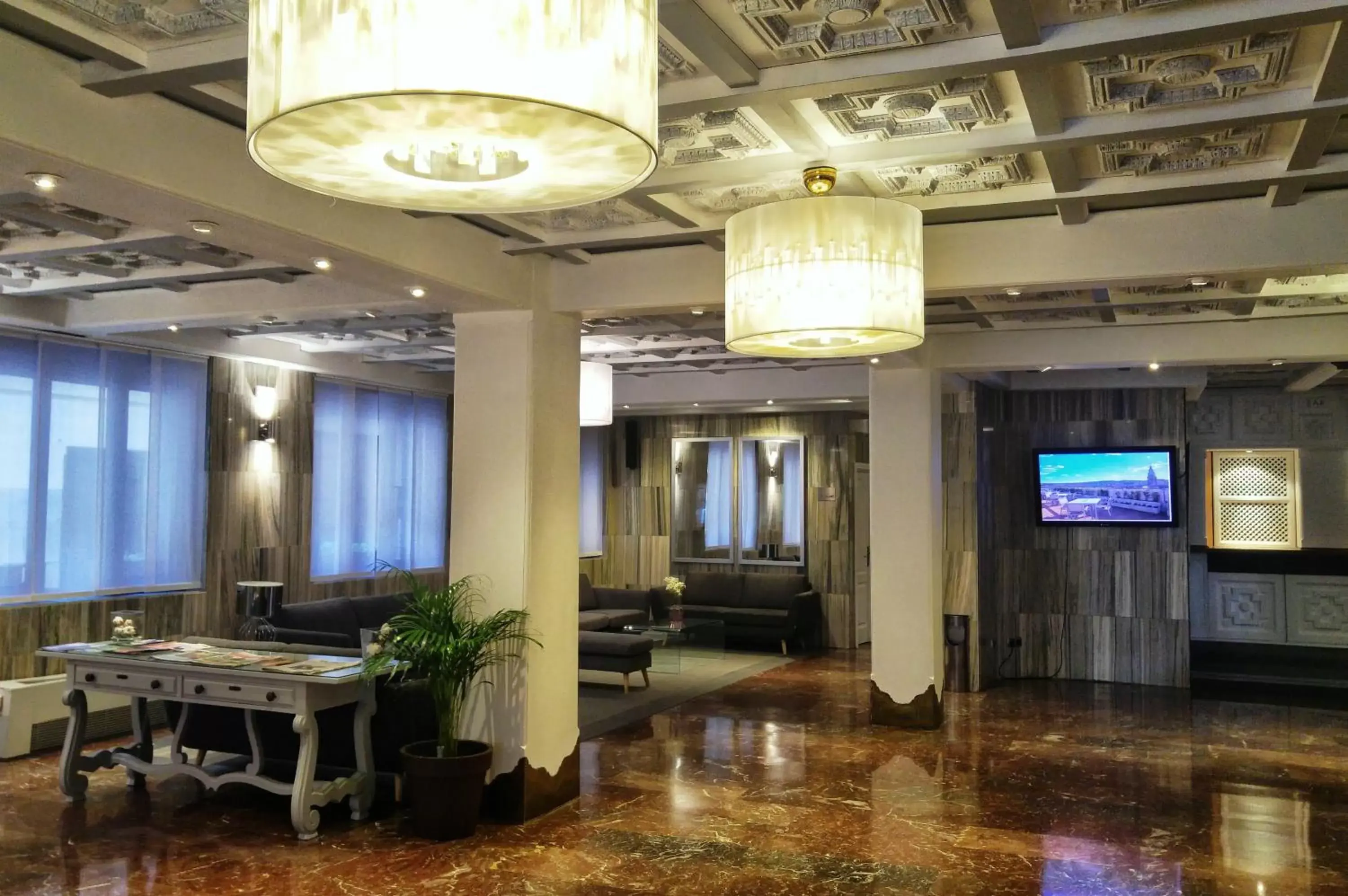 Lobby or reception in Hotel Carlos V