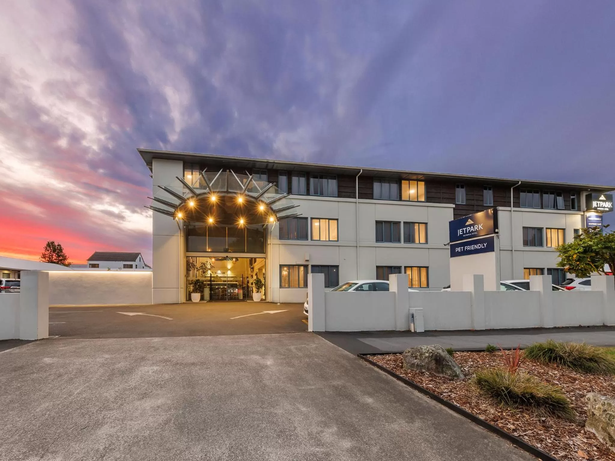 Property building in JetPark Hotel Rotorua
