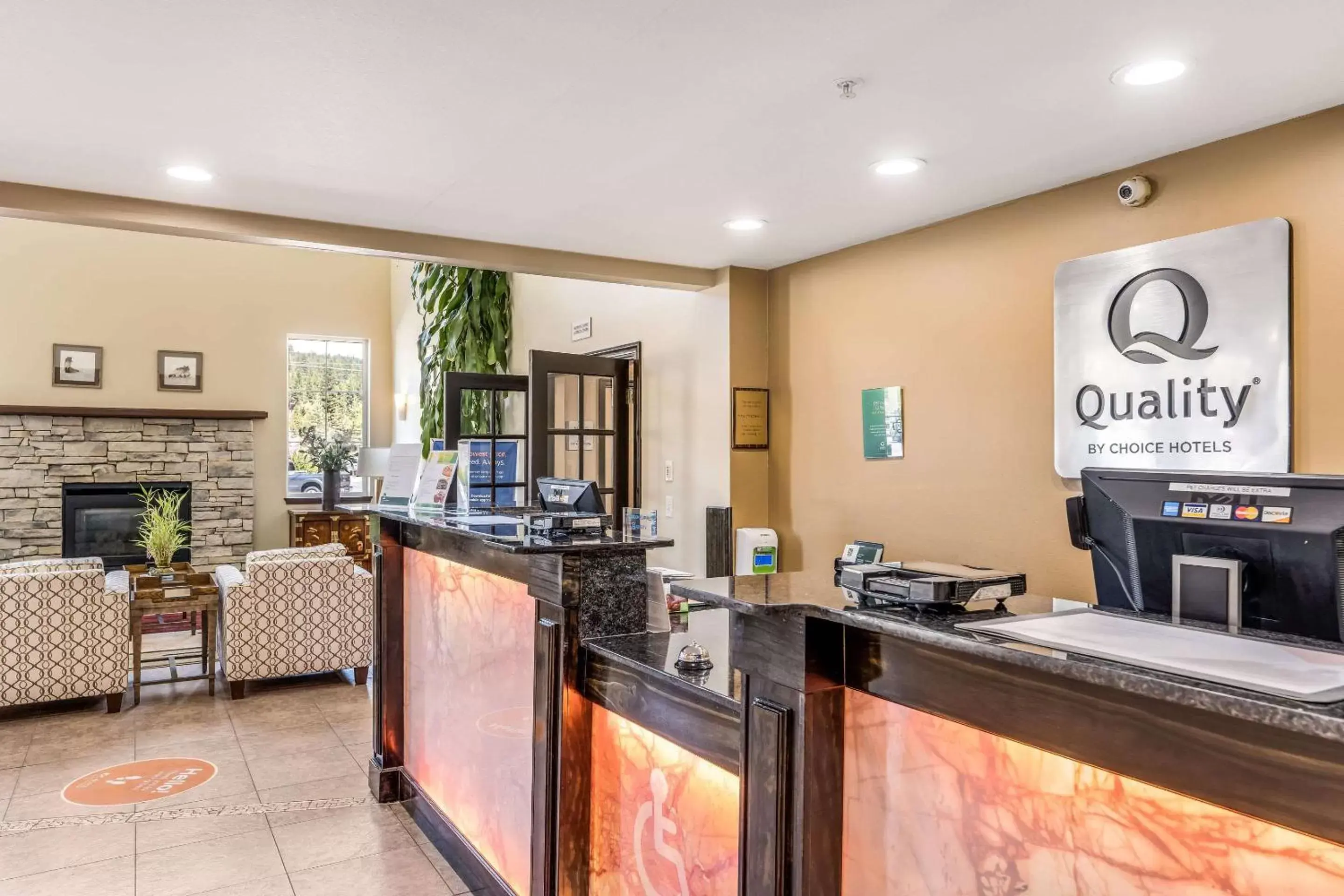 Lobby or reception in Quality Inn near Suncadia Resort
