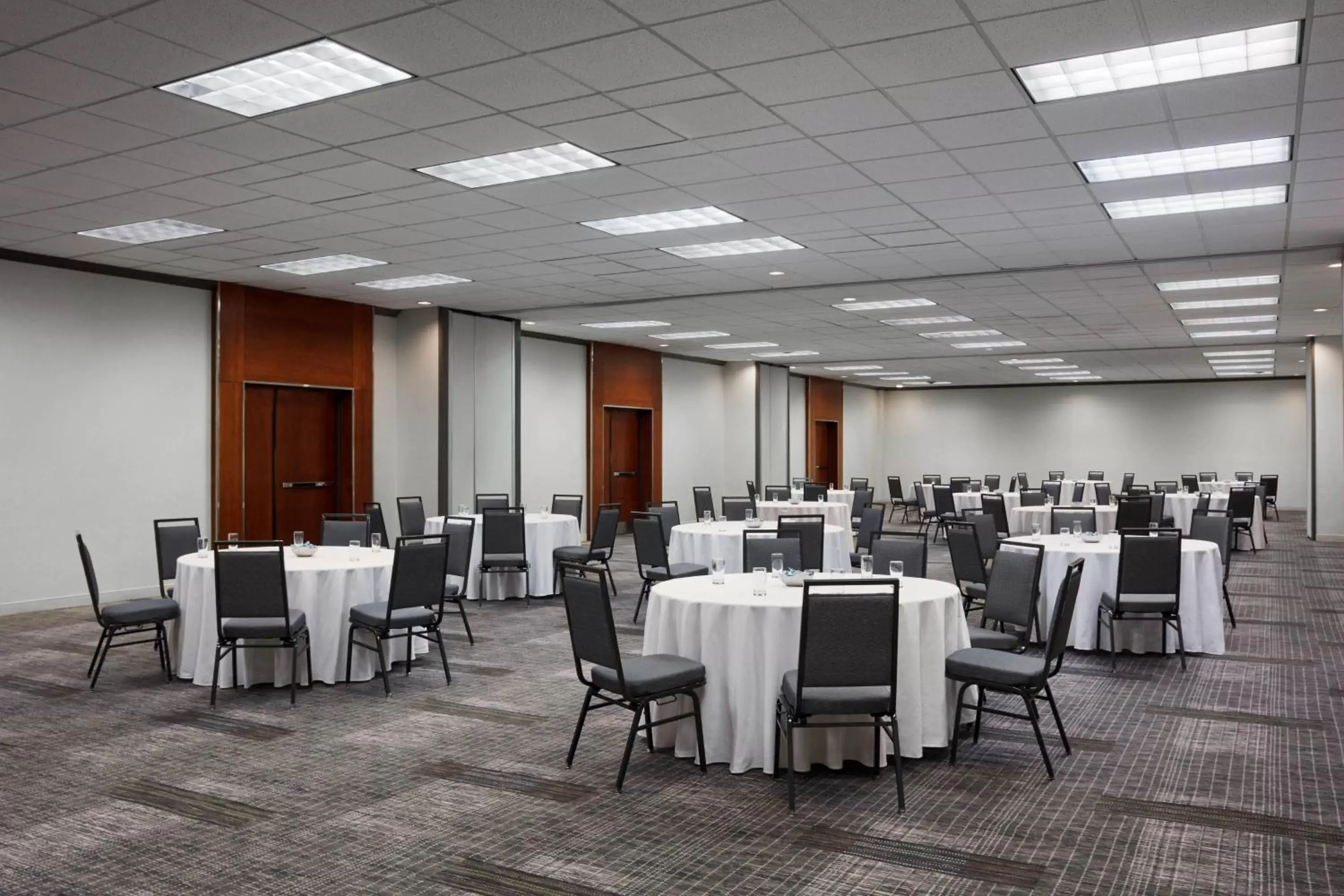 Meeting/conference room in Delta Hotels by Marriott Ottawa City Centre