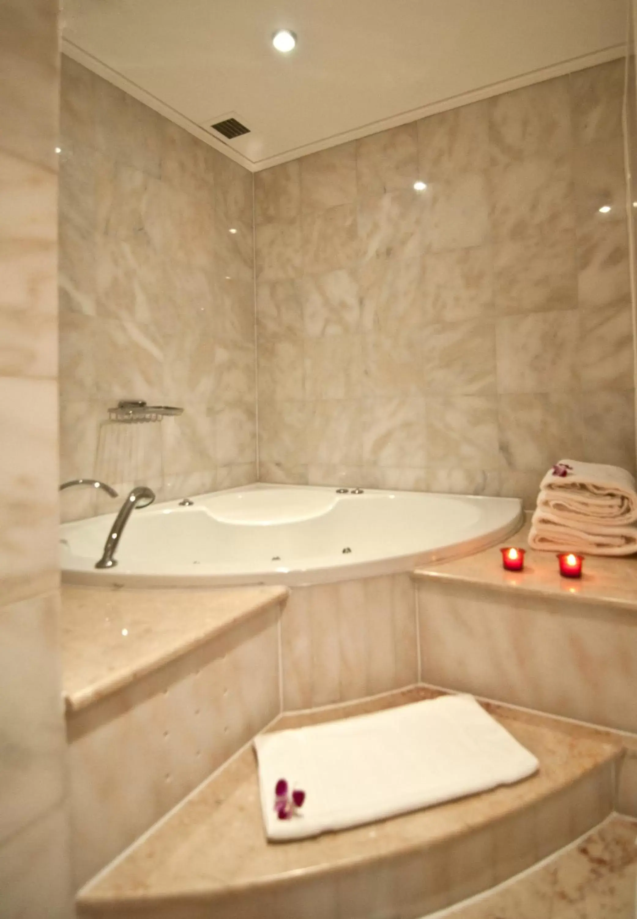 Bathroom in Danat Al Ain Resort