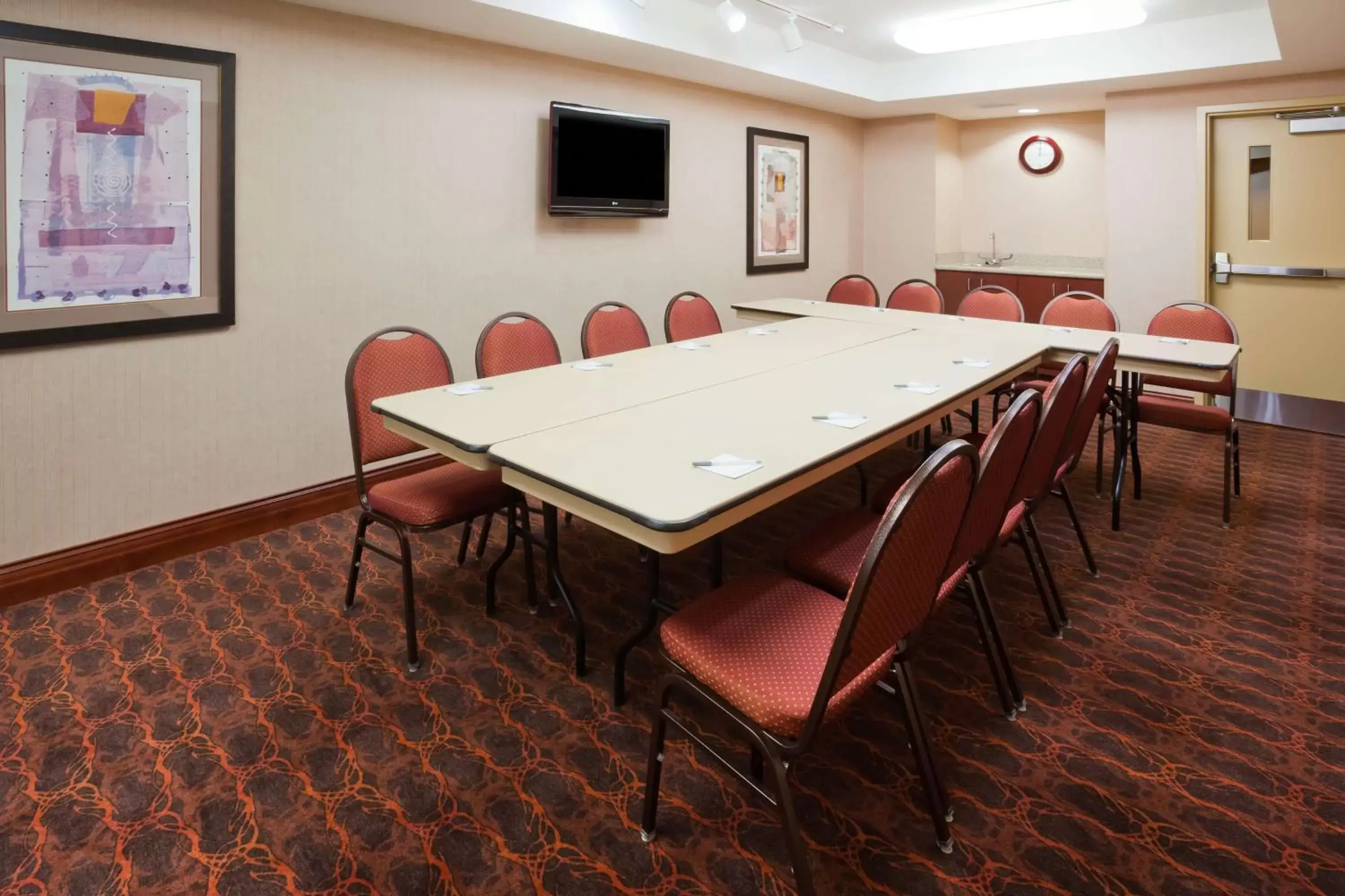 Meeting/conference room in Hampton Inn Fairmont