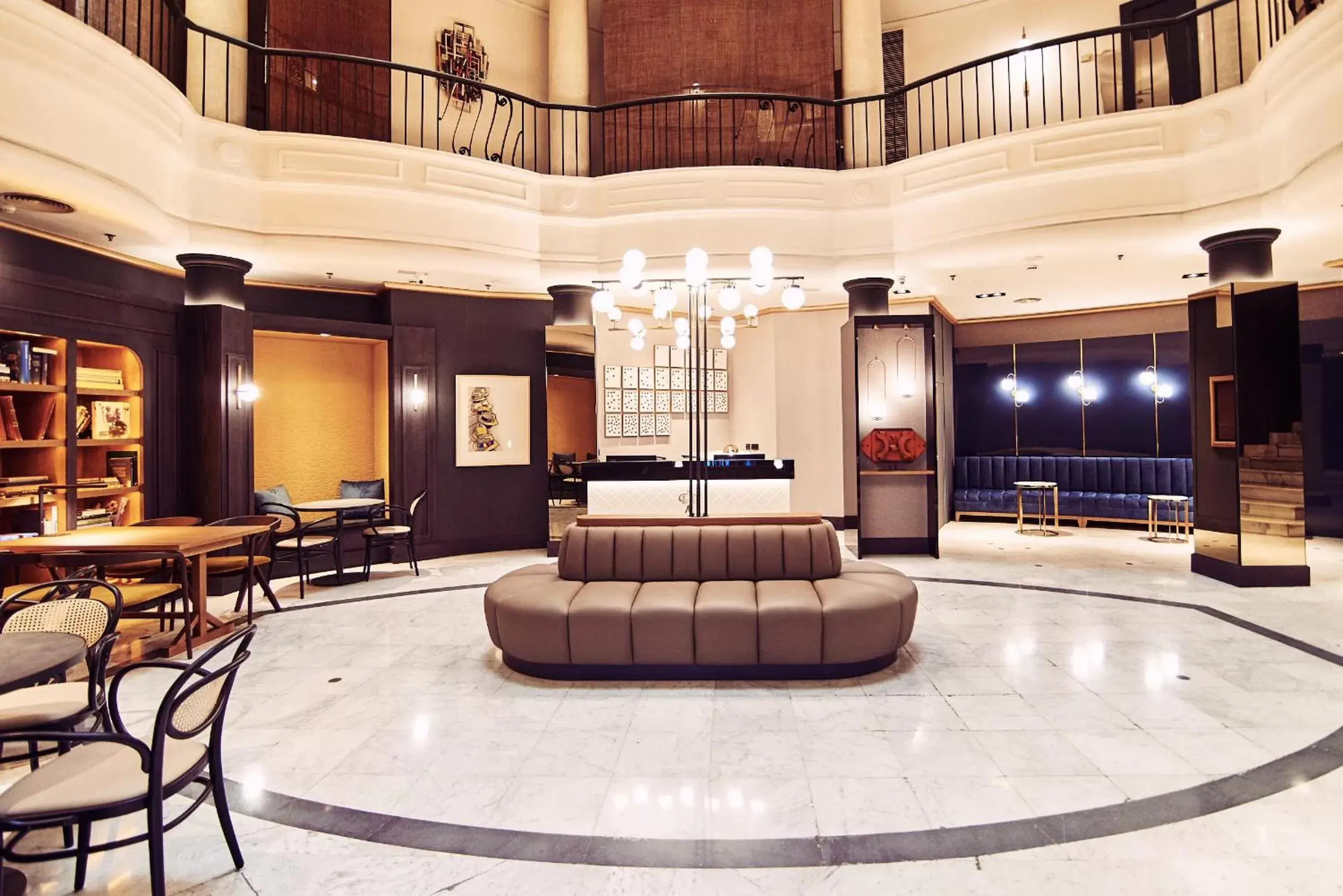 Lobby or reception in Occidental León Alfonso V Lobby or reception in Occidental León Alfonso V