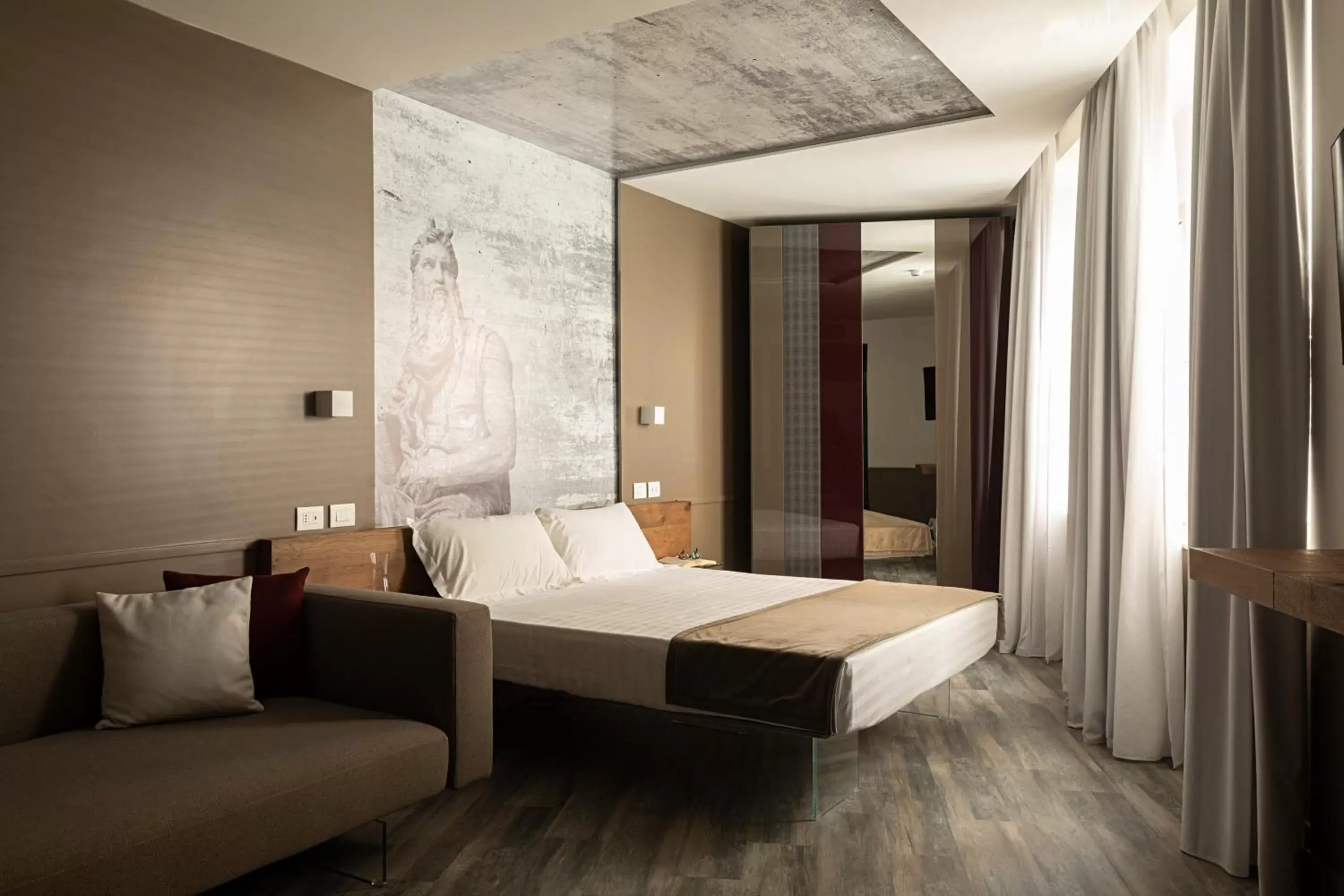 Bedroom, Bed in Hotel Regno