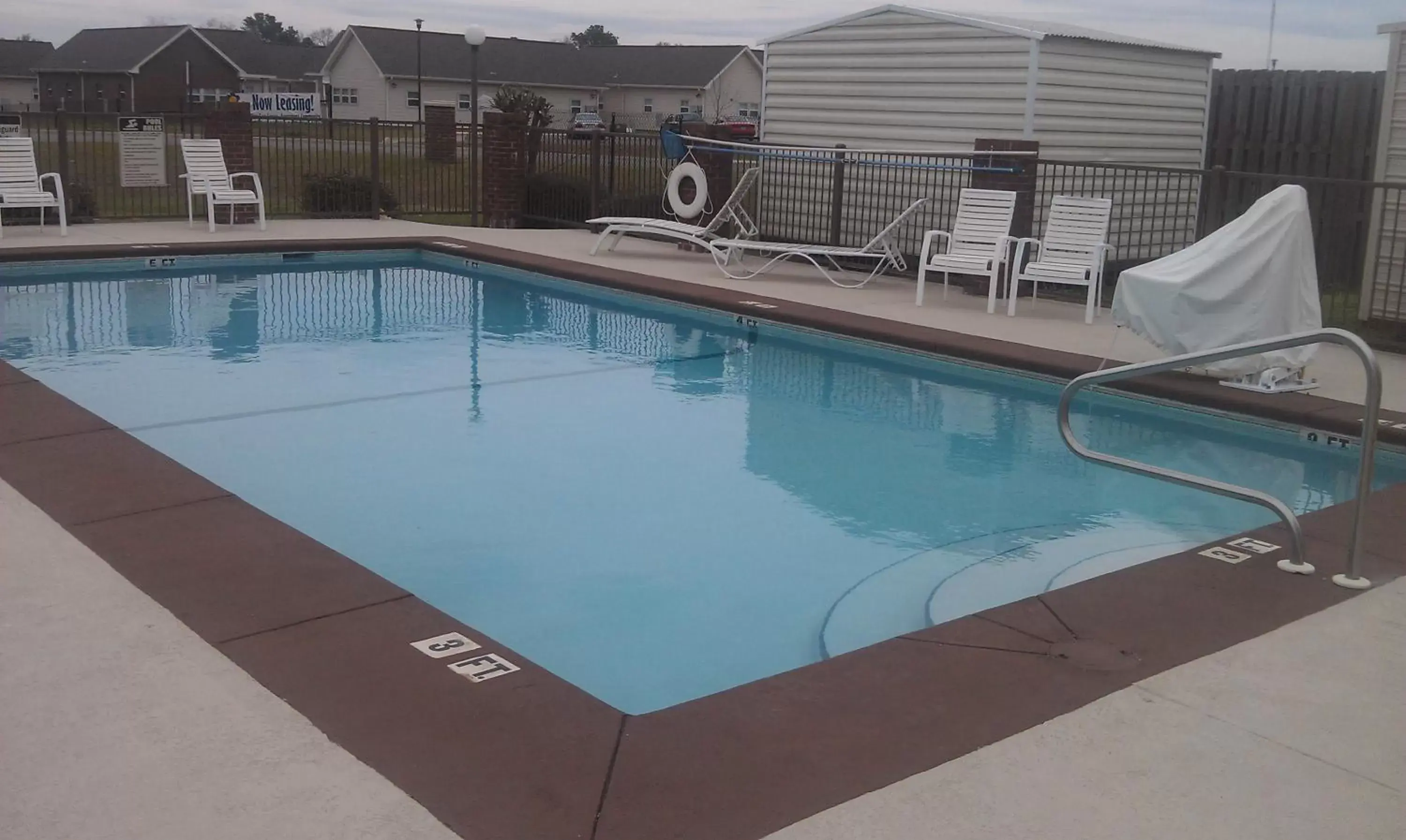 Swimming Pool in GuestHouse Inn Dothan