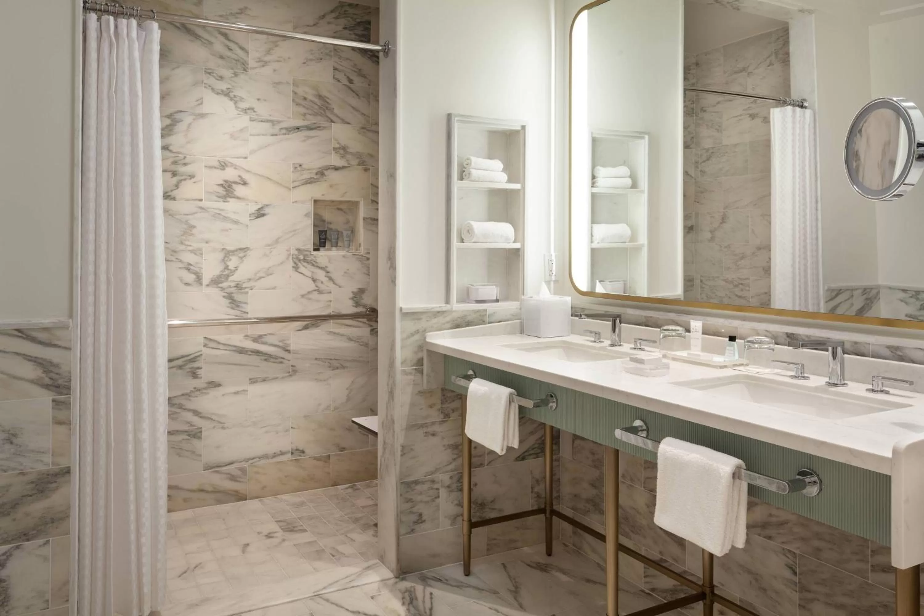 Bathroom in JW Marriott Miami Turnberry Resort & Spa