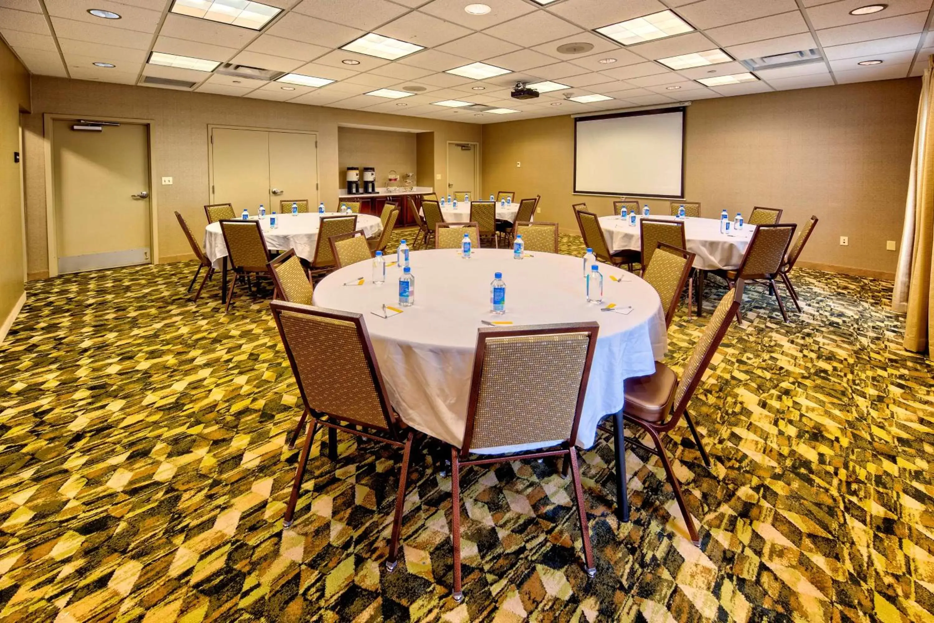 Meeting/conference room in Hampton Inn Rochester - Irondequoit