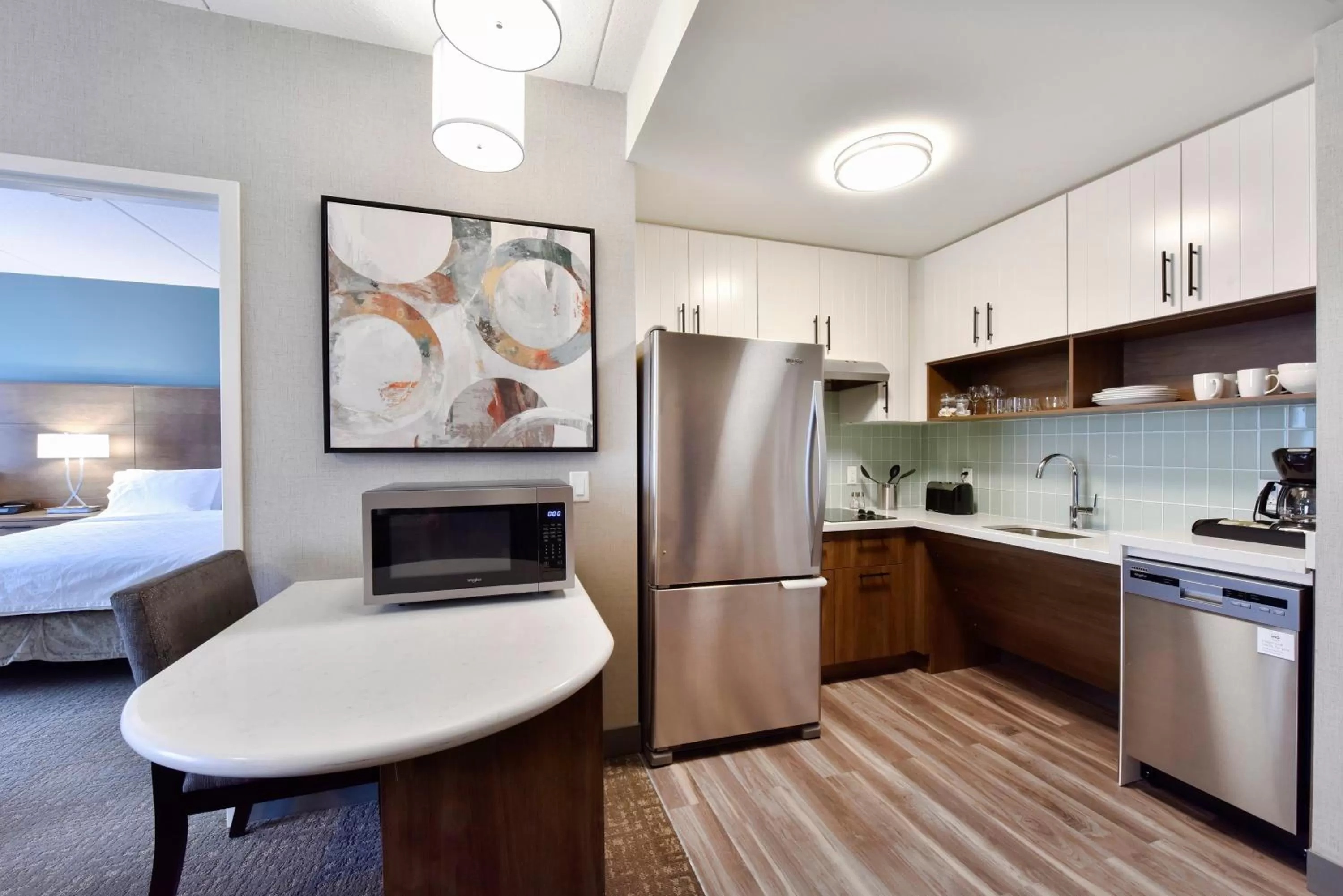 Photo of the whole room, Bed in Staybridge Suites - Waterloo - St. Jacobs Area