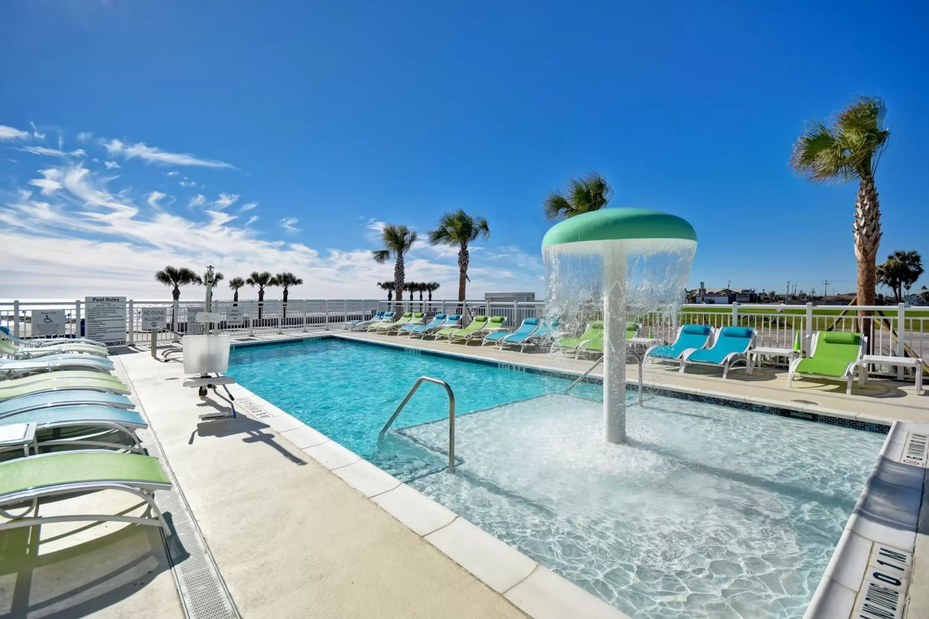 Swimming pool in Holiday Inn Express & Suites - Galveston Beach by IHG Swimming pool in Holiday Inn Express & Suites - Galveston Beach by IHG