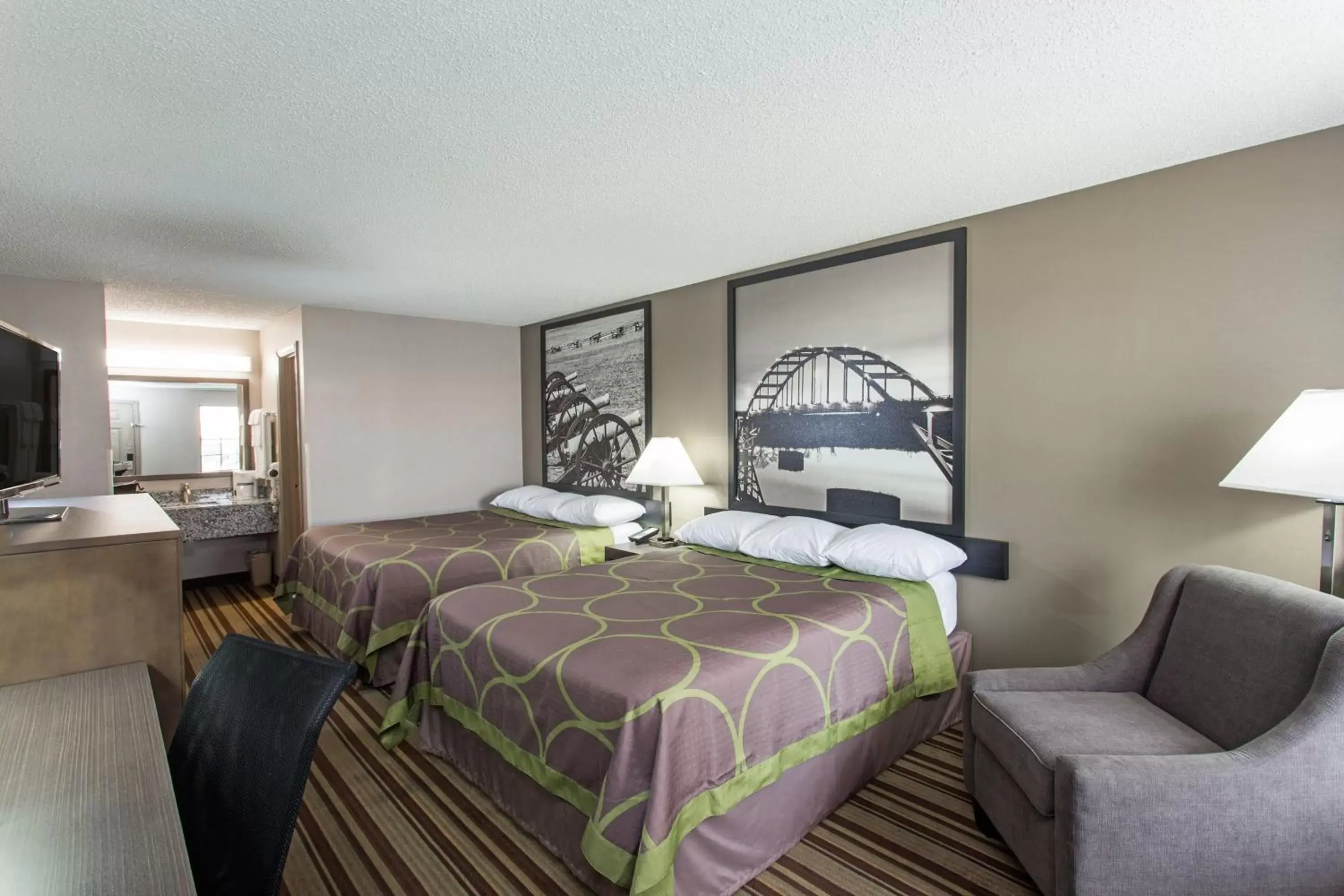 King Room - Smoking in Super 8 by Wyndham Springdale AR King Room - Smoking in Super 8 by Wyndham Springdale AR