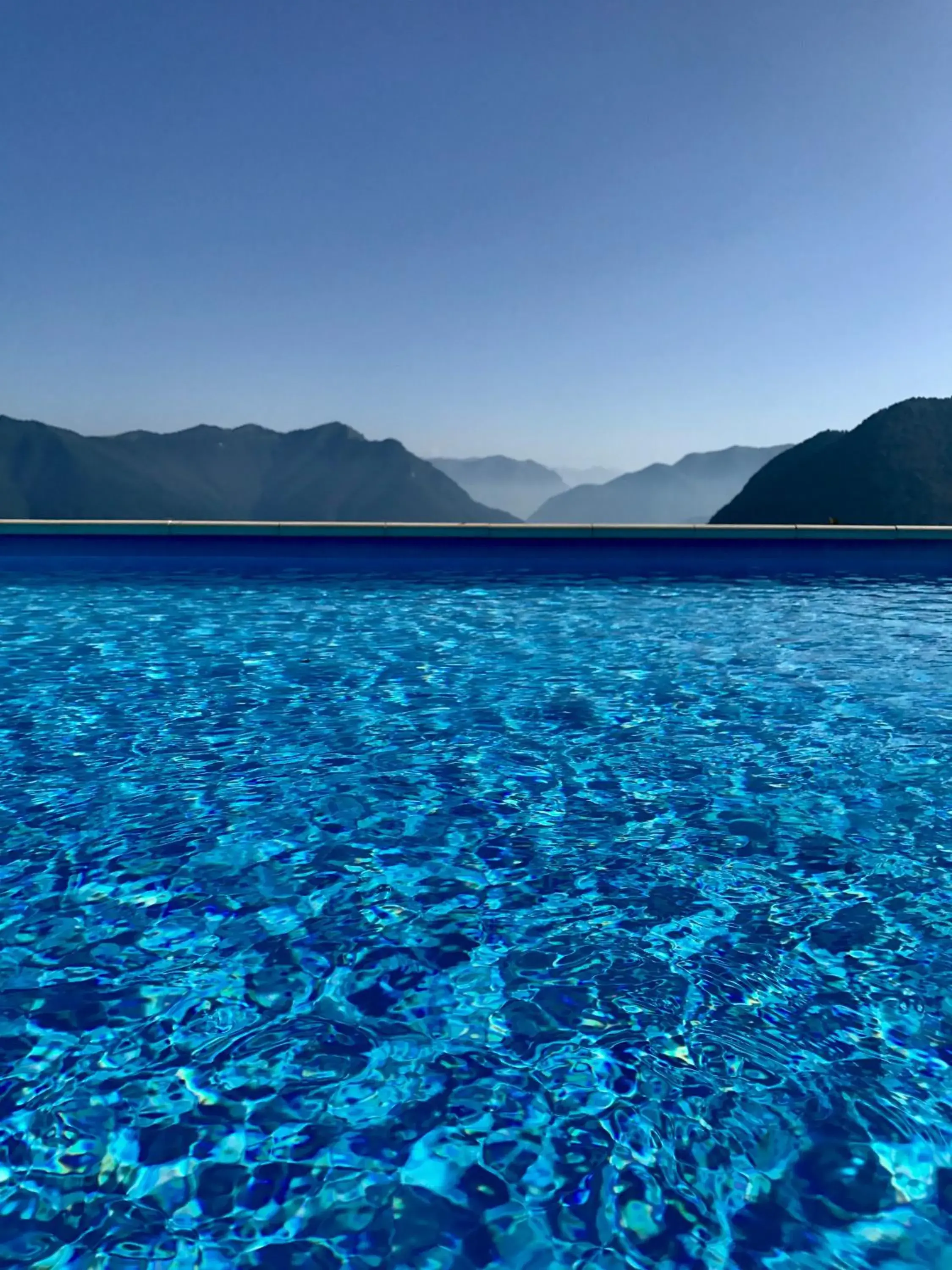Swimming pool in Hotel Paradiso Como