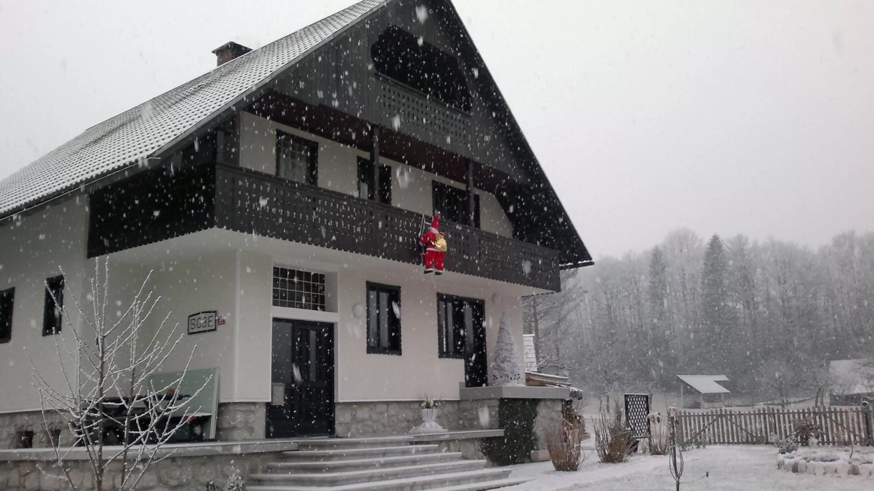 Property building, Winter in Sobe Ćuskić