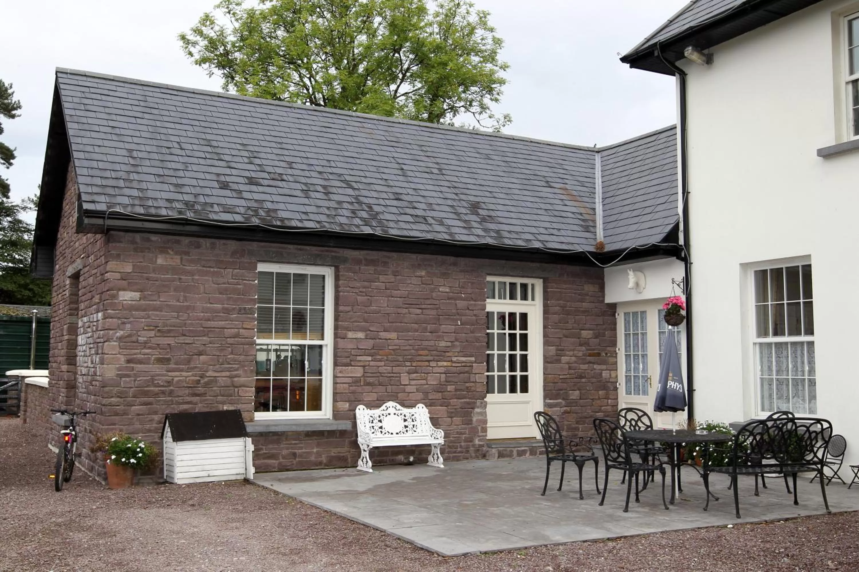 Property building in Cannaway House B&B