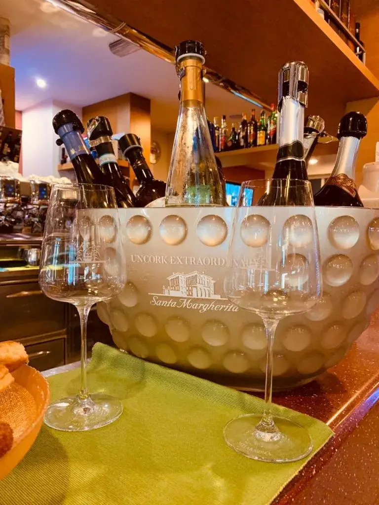 Alcoholic drinks, Lounge/Bar in Hotel Piada D'Oro