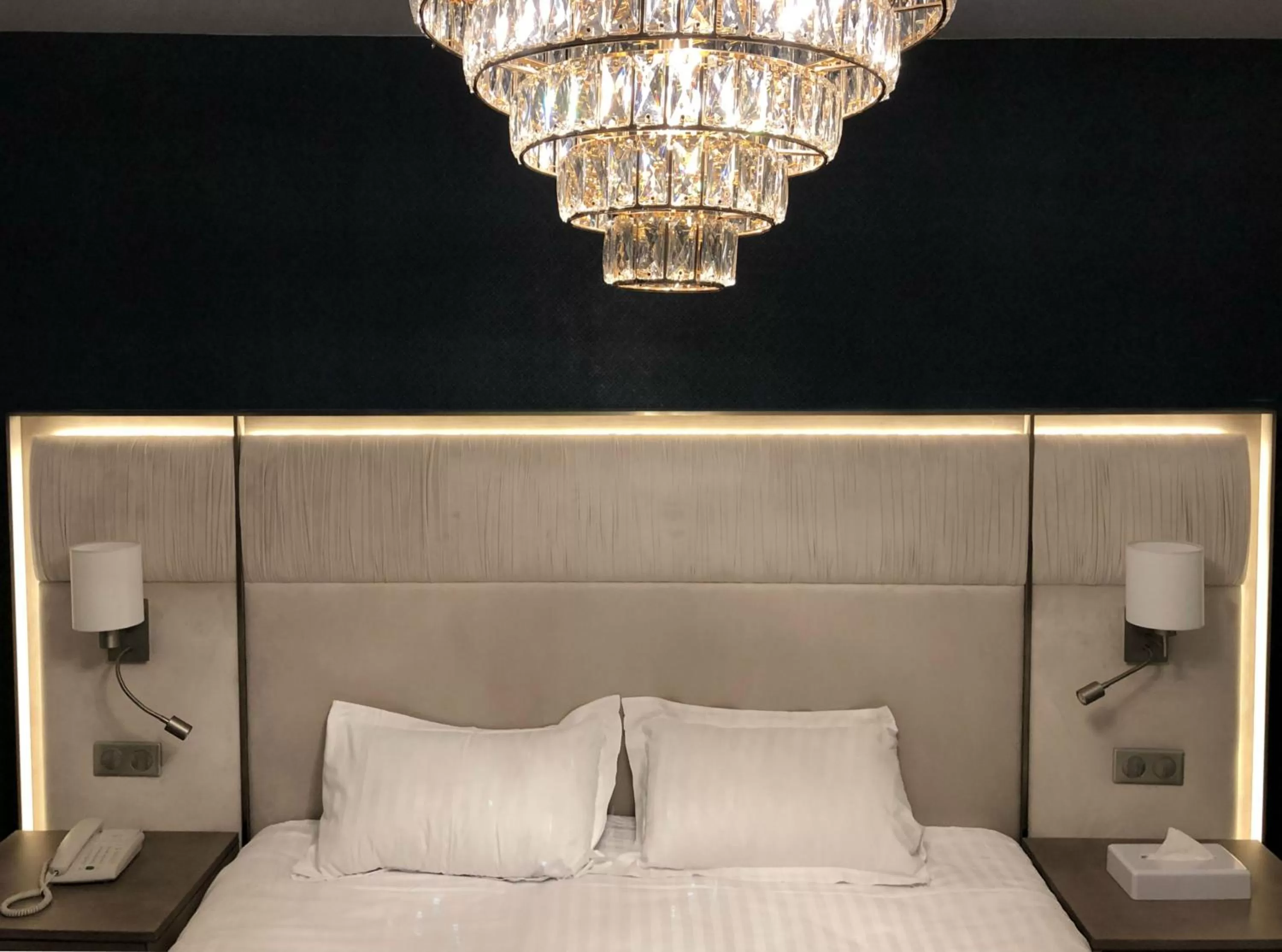 Bed in Le Diana Hôtel & Spa