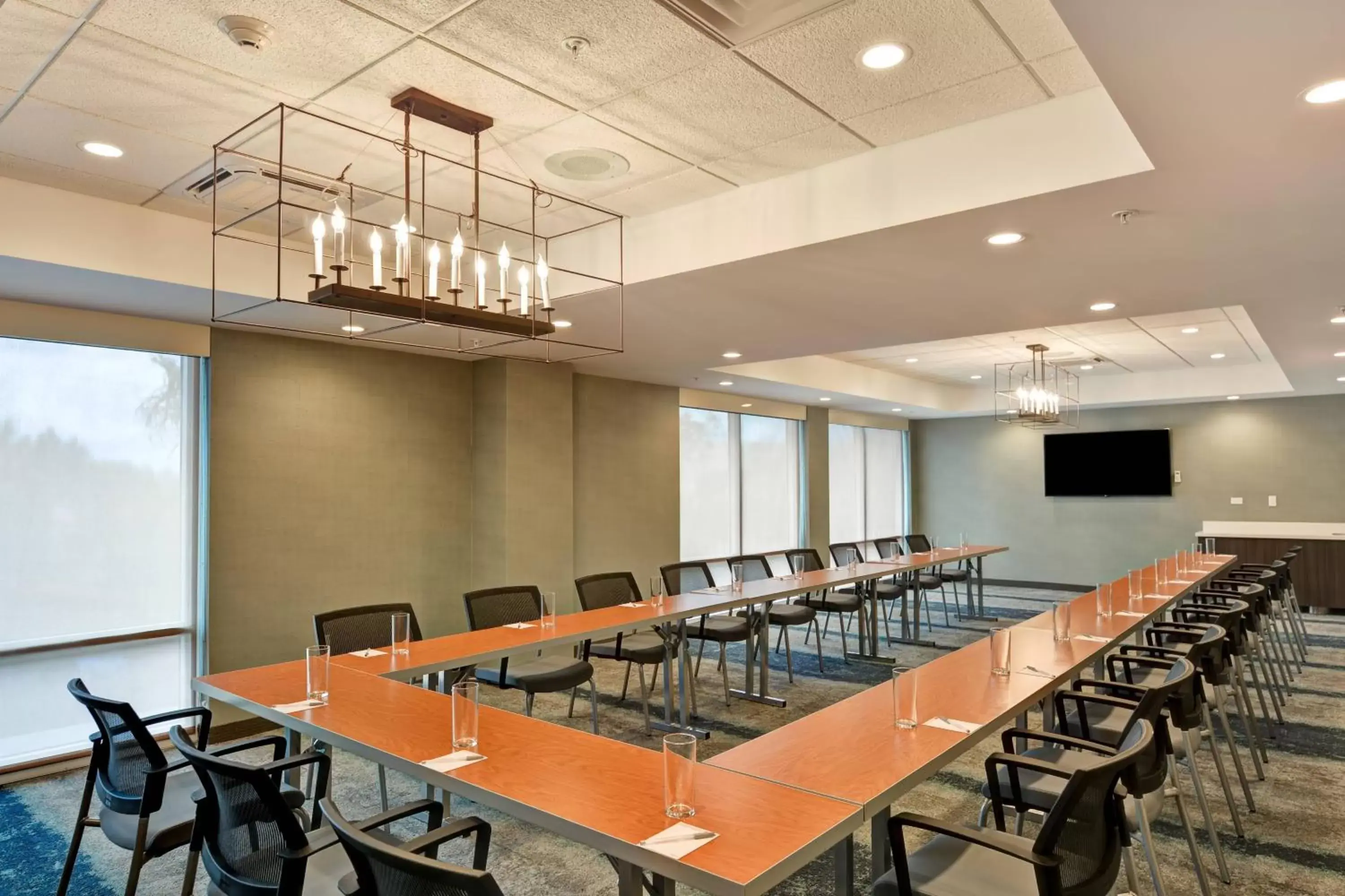 Meeting/conference room in TownePlace Suites by Marriott Miami Airport