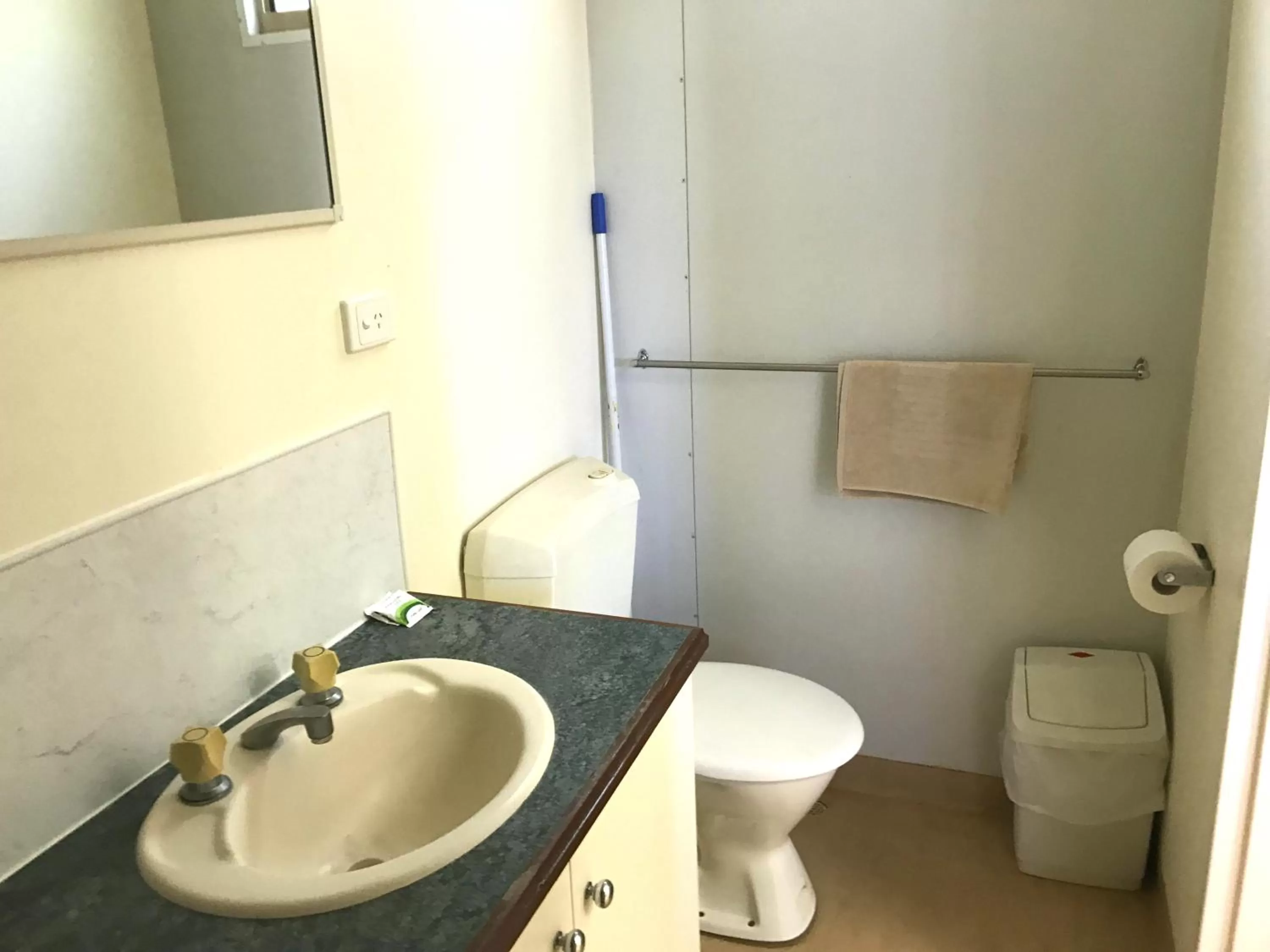 Toilet in AAOK Karratha Caravan Park